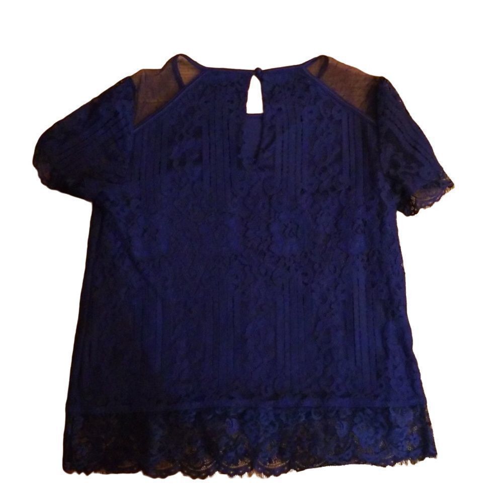 Express Express Ladies Size Small Navy Blue Lace Short Sleeve Blouse Size S / US 4 / IT 40 - 2 Thumbnail