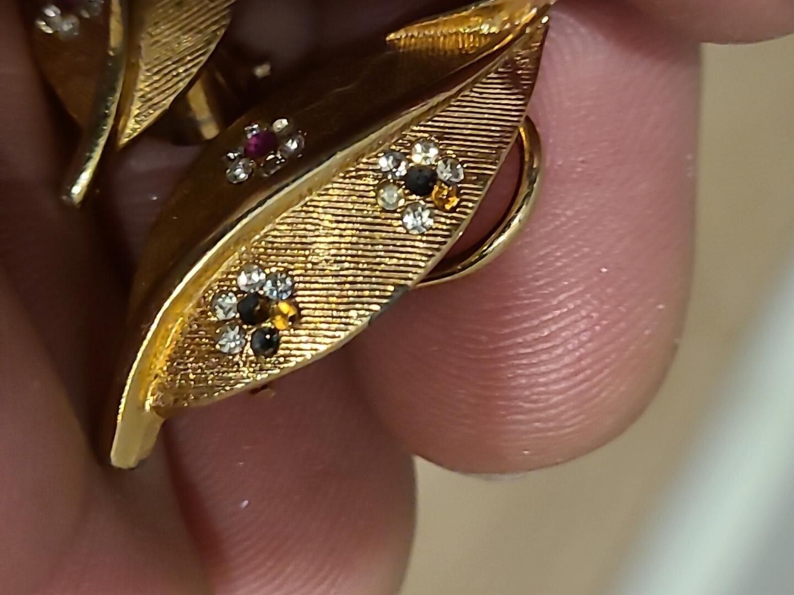 Other Vintage BSK Gold Tone Pink Rhinestone Floral Earrings Size ONE SIZE - 4 Thumbnail