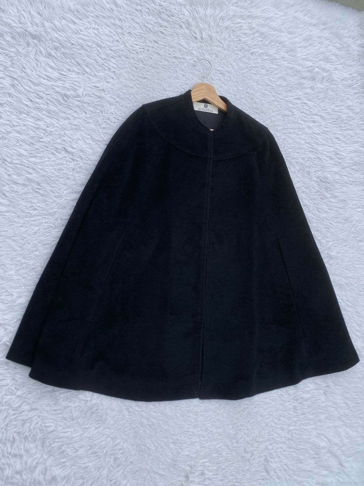 Givenchy Rare Vintage Luxury GIVENCHY Cape Coat Size M / US 6-8 / IT 42-44 - 2 Thumbnail