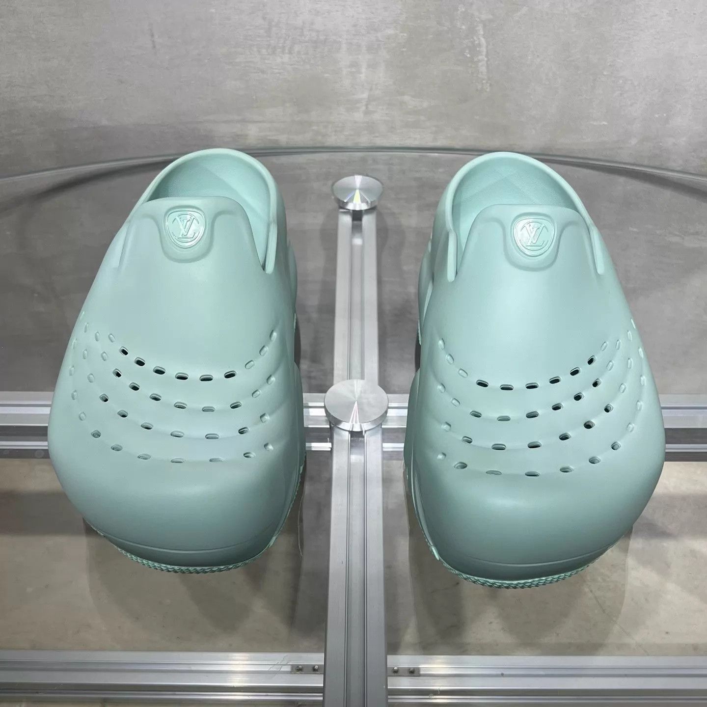 Louis Vuitton LV Shark Clogs Mint Green UK8/42 CD0395 Size US 9 / EU 42 - 1 Thumbnail