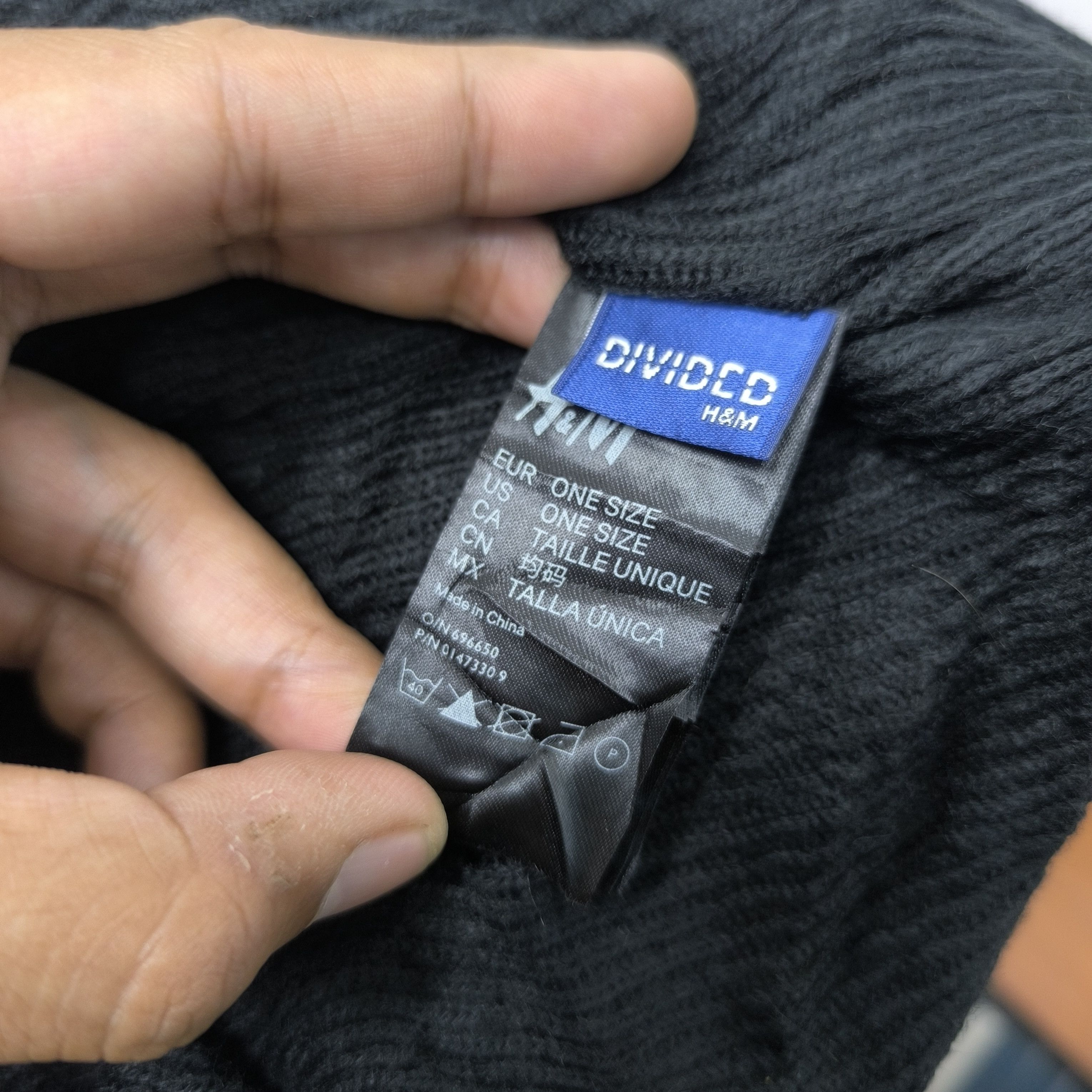 Japanese Brand 💥 Divided by h&m black label short beanie hat Size ONE SIZE - 3 Thumbnail