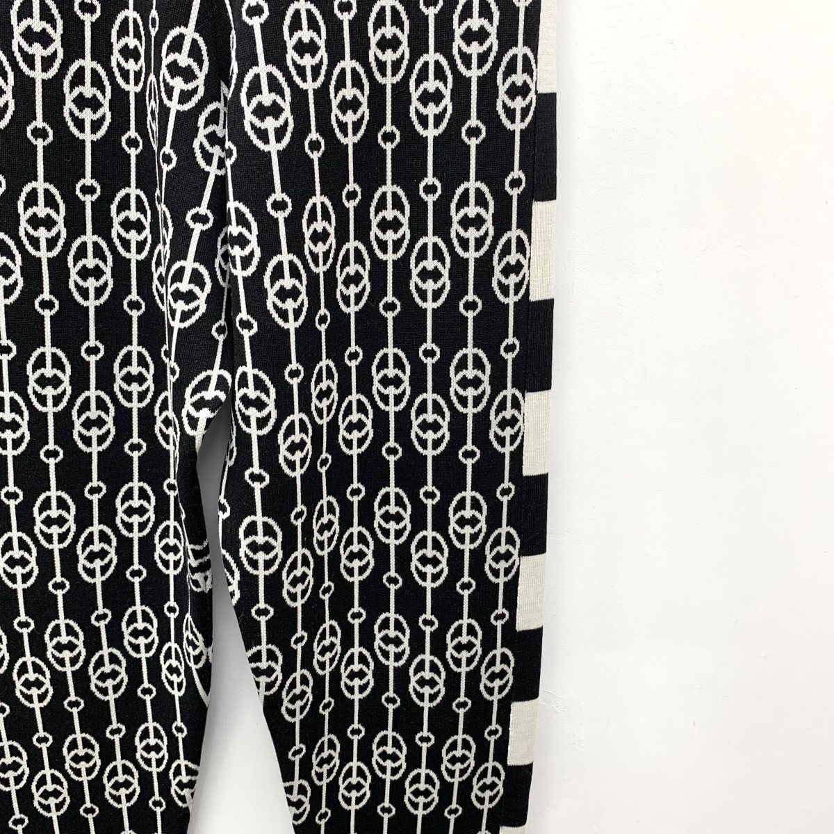 Hermes Hermes Black All-over Print Cuffed Knit Pants K26WX Size 27" / US 4 / IT 40 - 4 Thumbnail