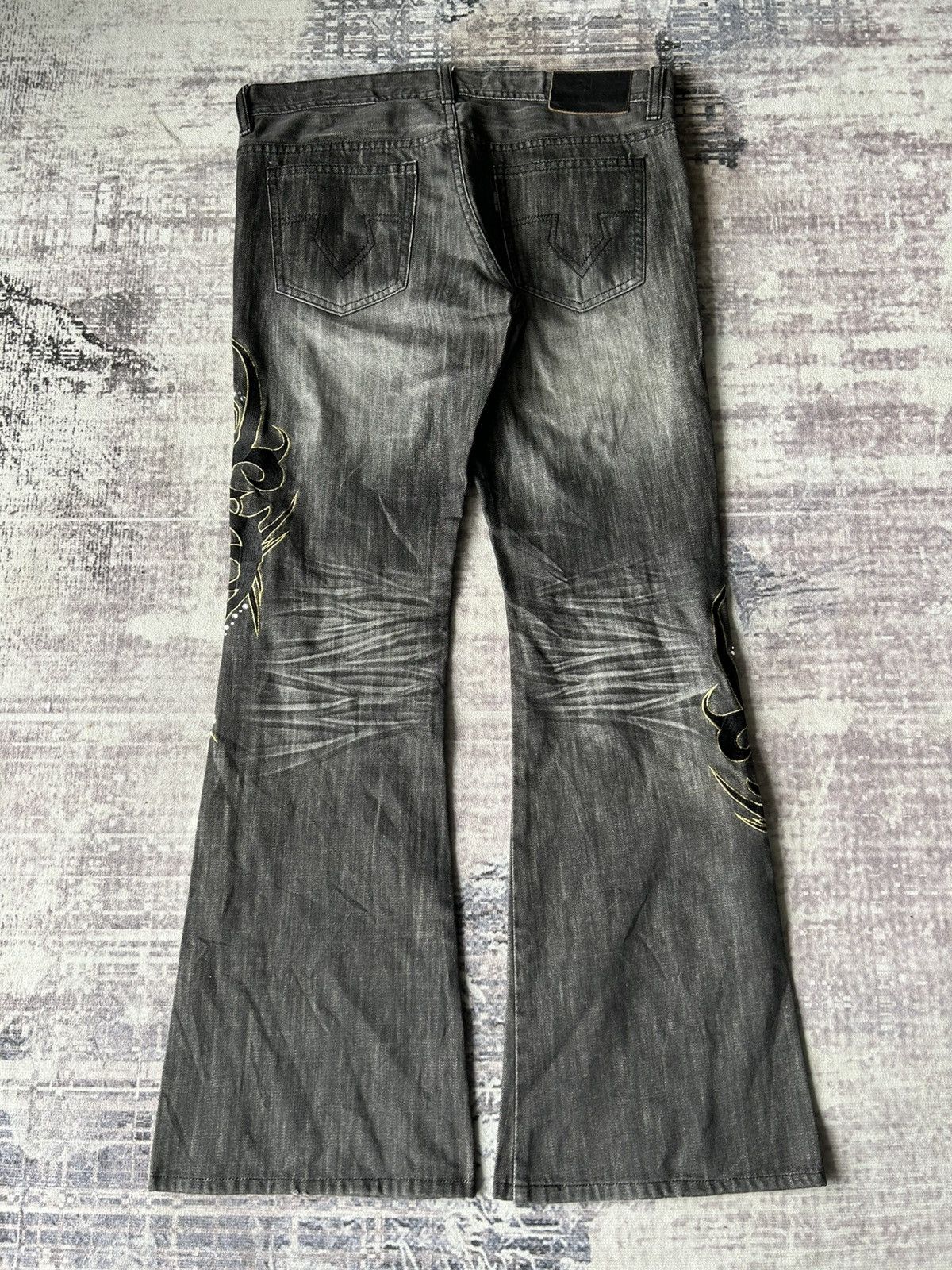 Tornado Mart ( Rare🤩 ) Tornado Mart Art Tribal Flared Jeans Size US 33 - 6 Thumbnail