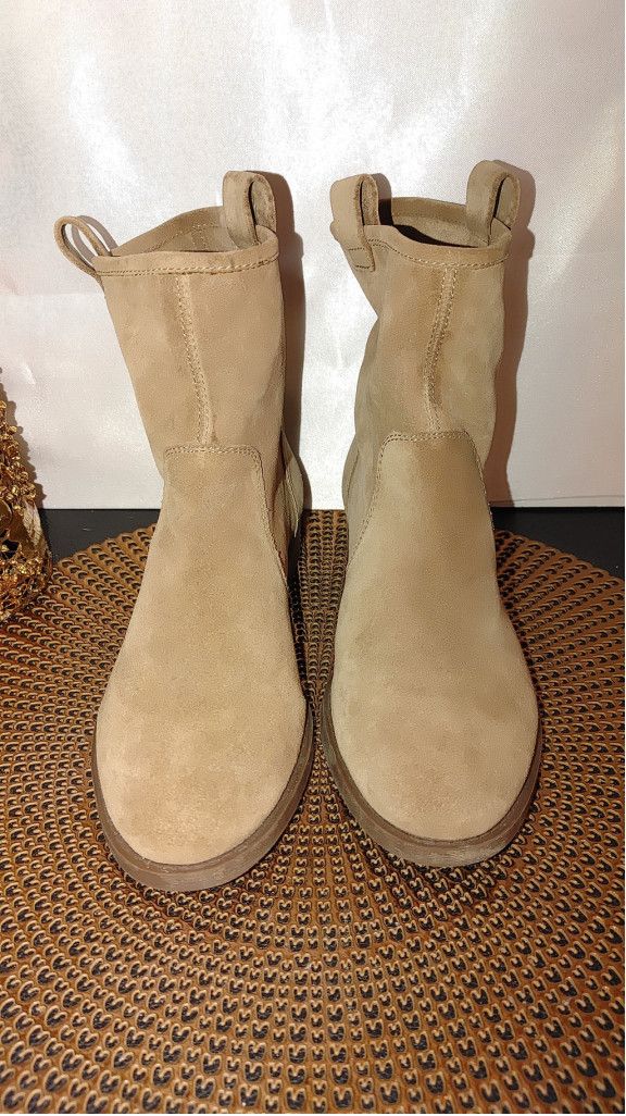 Other Sole Society Natasha Suede Booties Size 8.5M Size US 8.5 / IT 38.5 - 2 Thumbnail