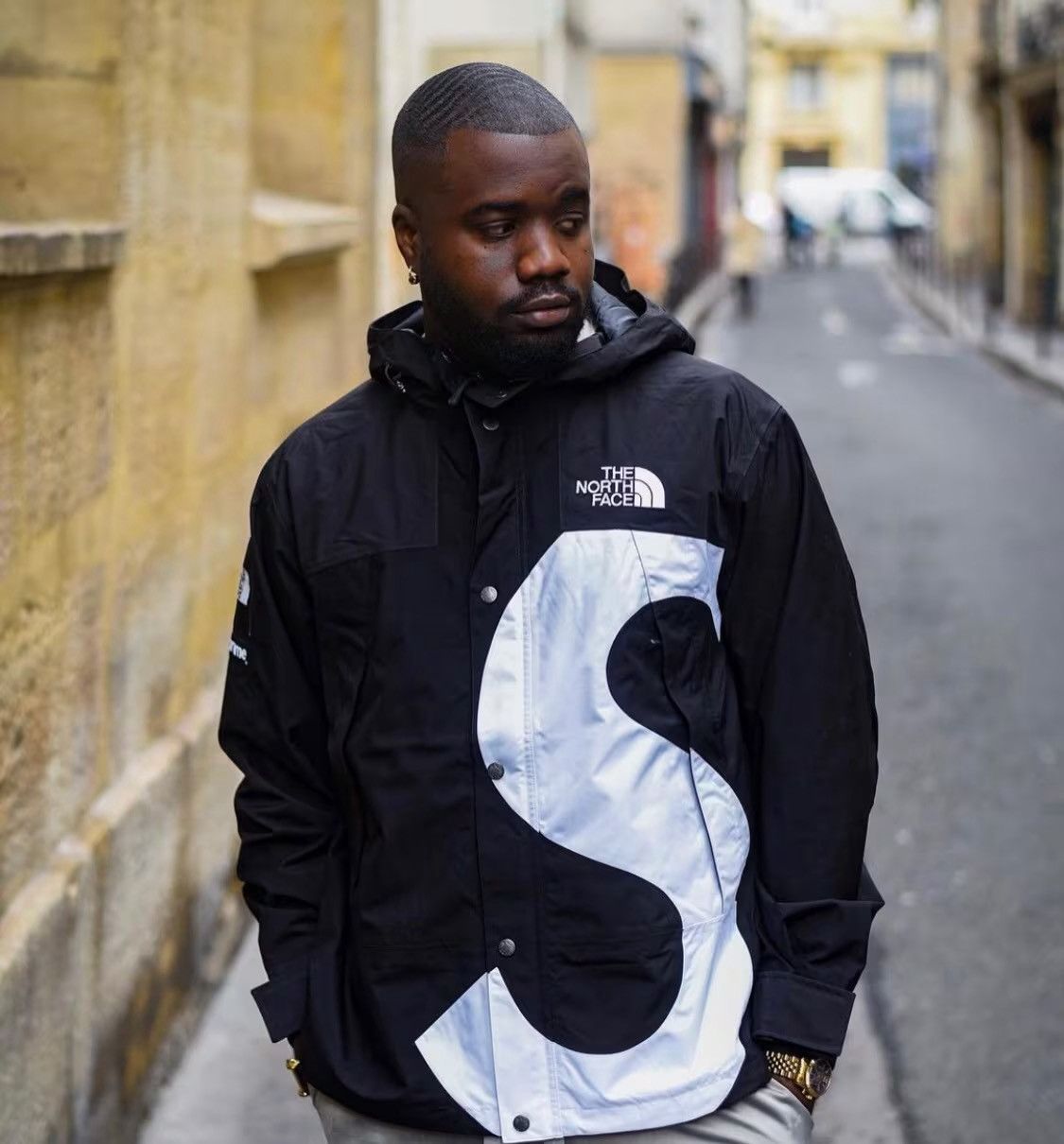 Supreme × The North Face 🔥Supreme x The North Face S Logo Mountain Jacket/Windbreaker Size US M / EU 48-50 / 2 - 21 Thumbnail