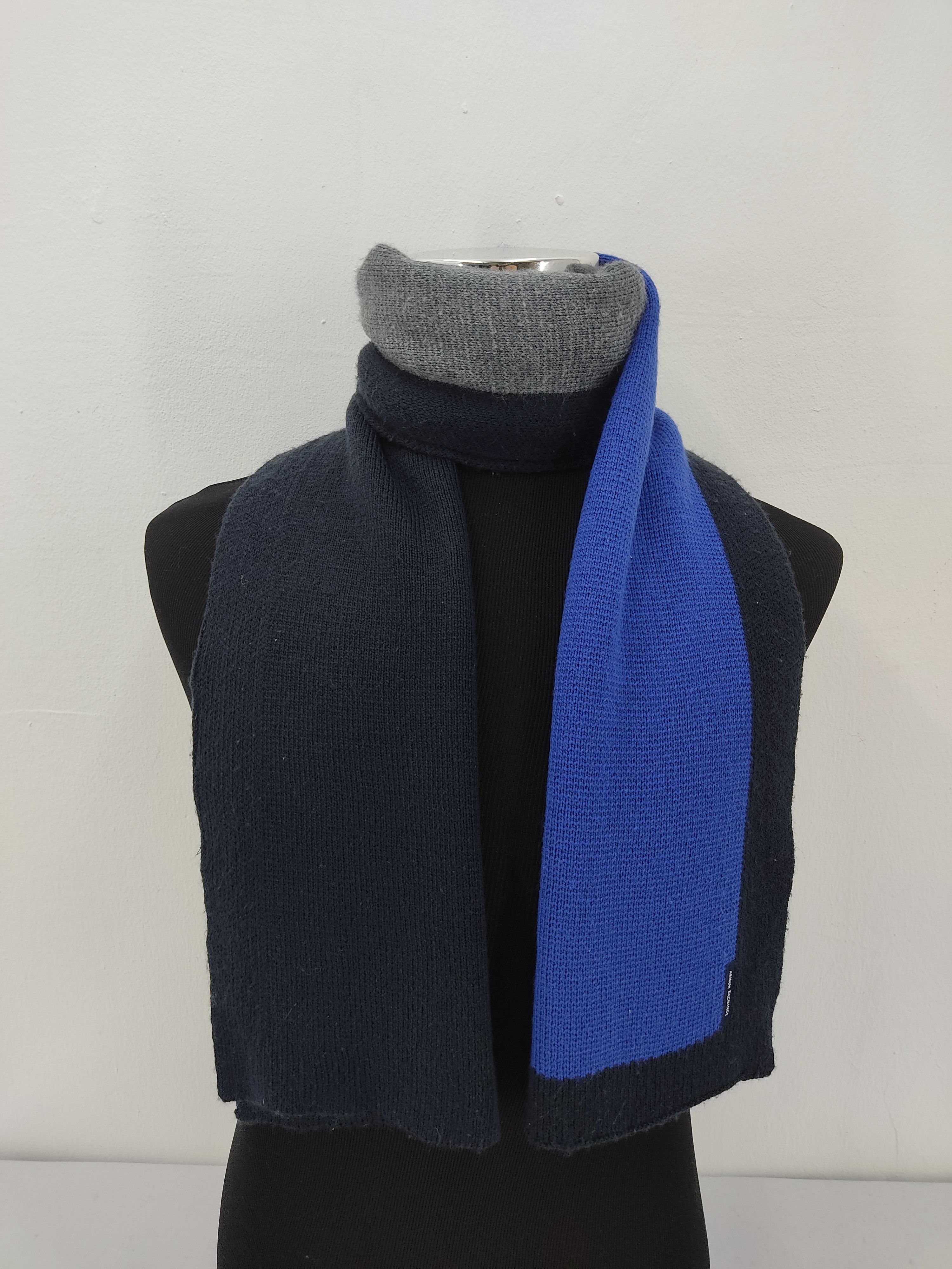 Armani Exchange Armani Exchange Scarf / Muffler / Neckwear Size ONE SIZE - 1 Thumbnail