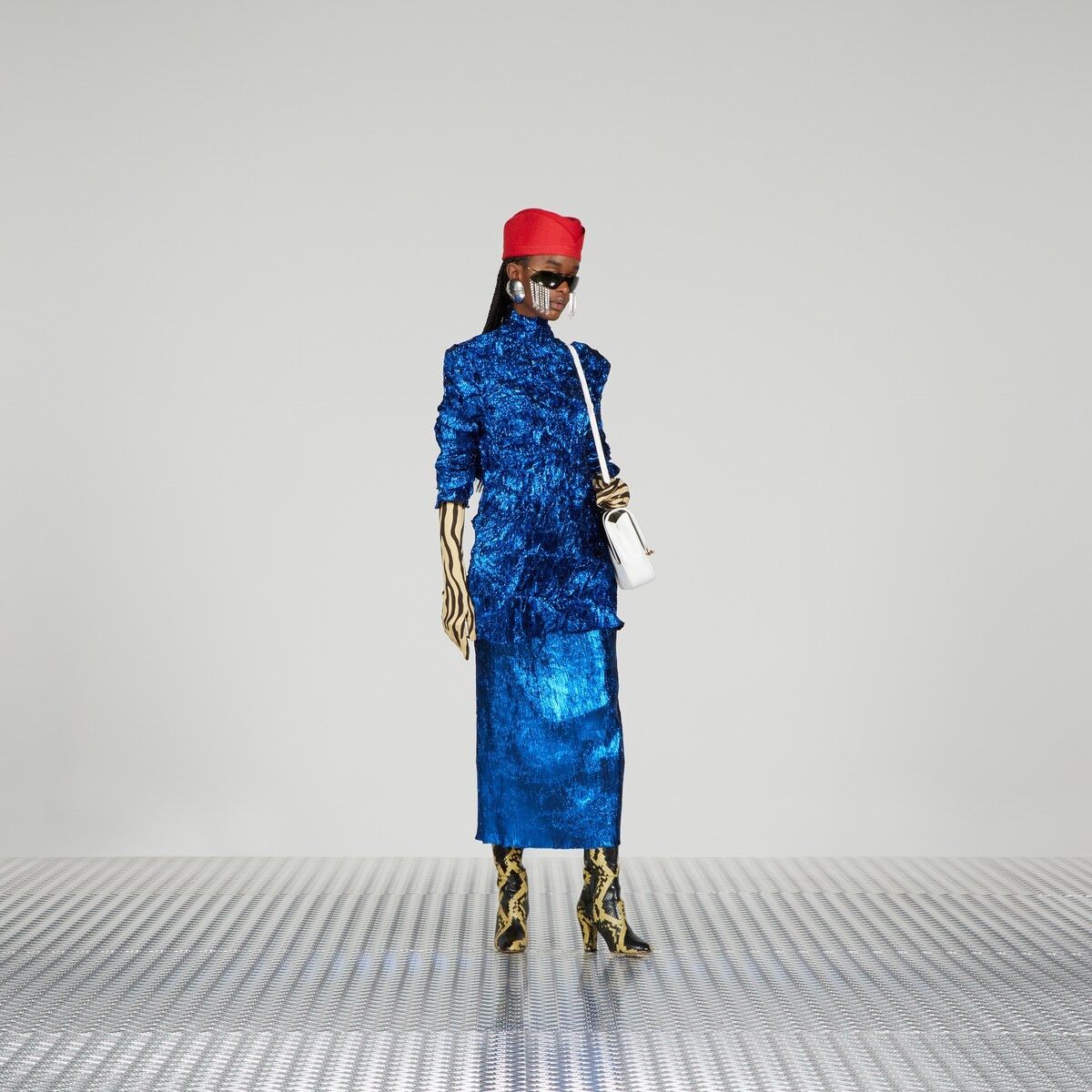 Gucci o1s1wg111025 Lurex Midi Skirt in Blue Size 26" / US 2 / IT 38 - 2 Thumbnail