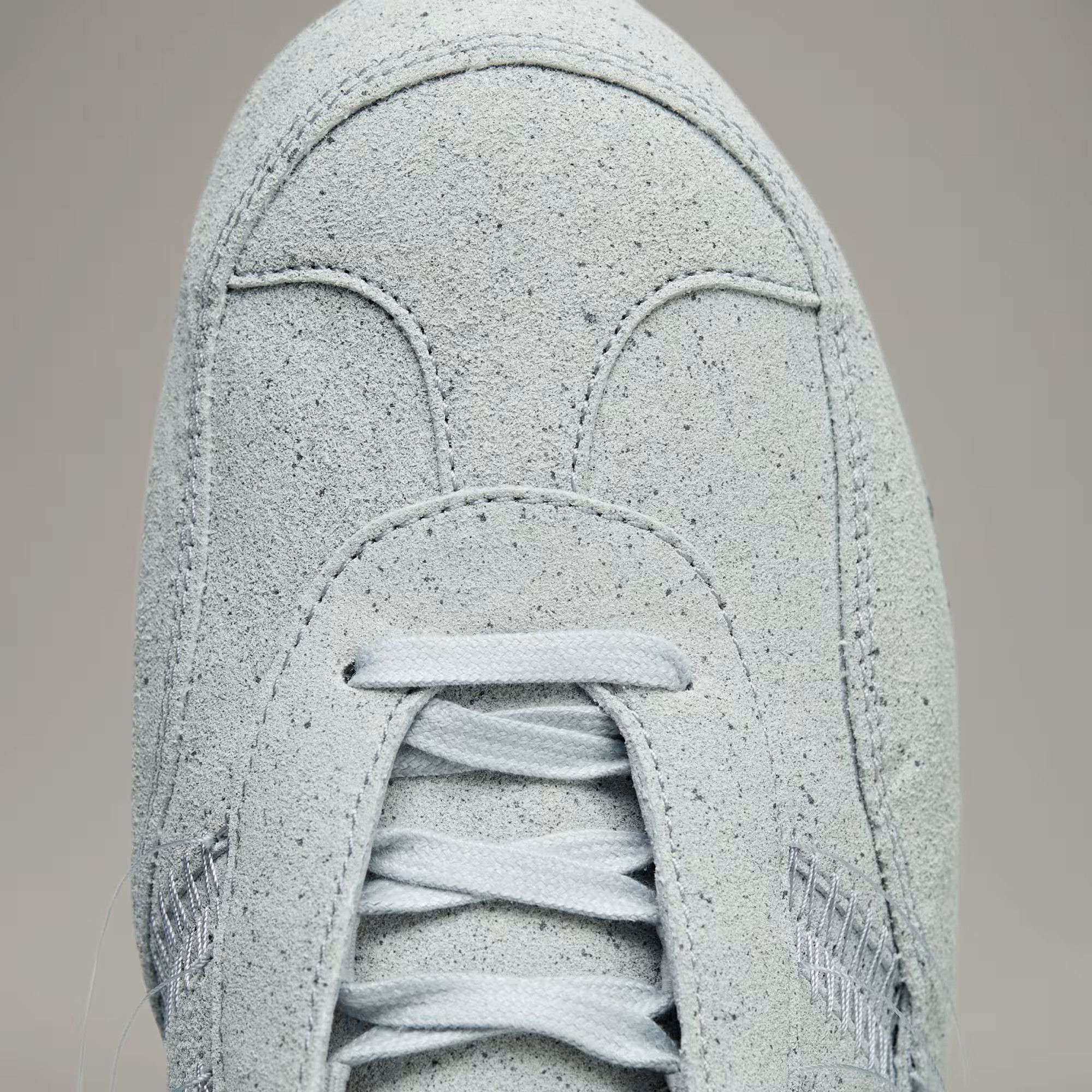 Adidas o1mle0725 Low-Top Sneakers in Gray Size US 11 / EU 44 - 6 Thumbnail
