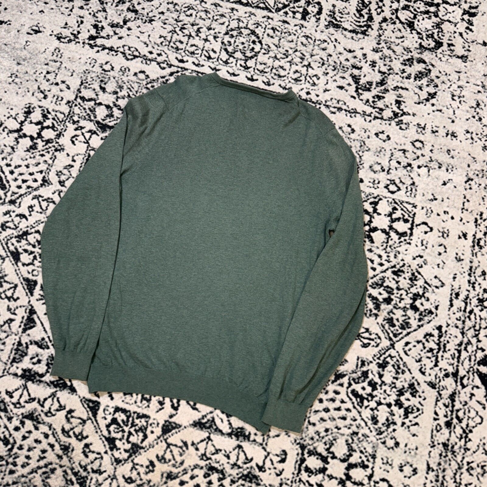 Massimo Dutti × Vintage Vintage Massimo Dutti Green Wool V-Neck Sweater Size L 90s Size US L / EU 52-54 / 3 - 12 Thumbnail