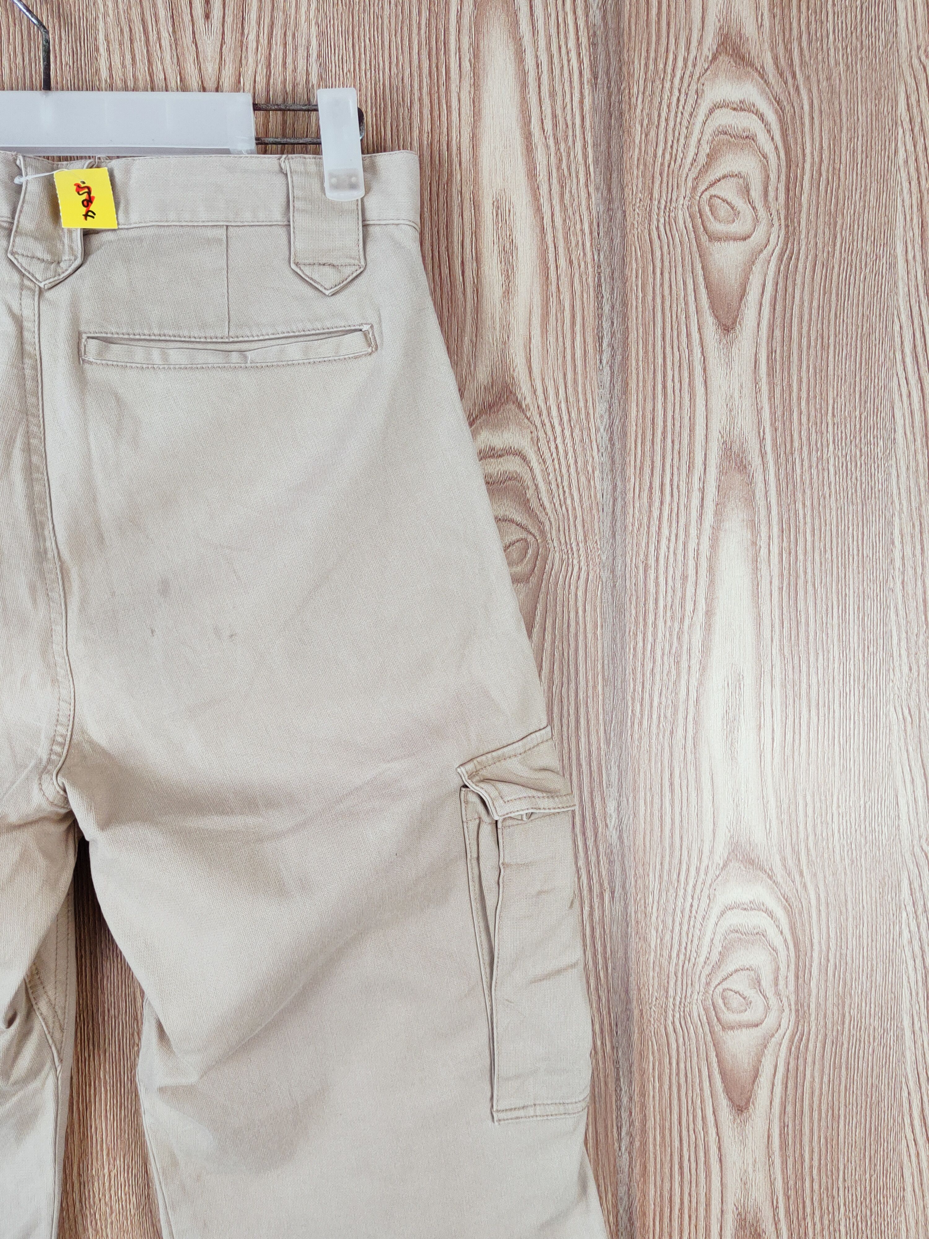 Japanese Brand Japanese Brand Beige Multipocket Tactical Cargo Pants #W454 Size US 29 - 10 Thumbnail