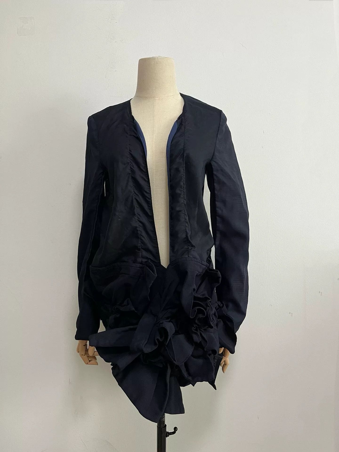 Comme des Garcons Comme des Garçons Navy Backless Top Size M / US 6-8 / IT 42-44 - 1 Thumbnail