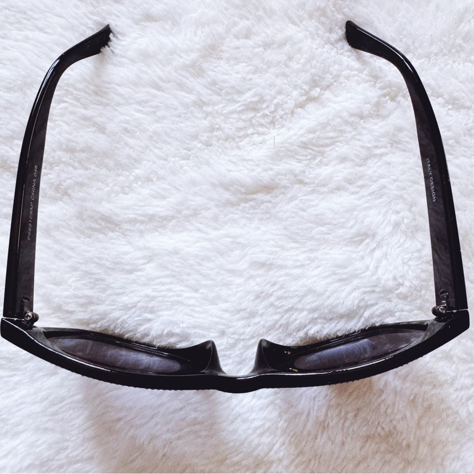Other Rina Black w/Silver Accent Sunglasses Size ONE SIZE - 4 Thumbnail