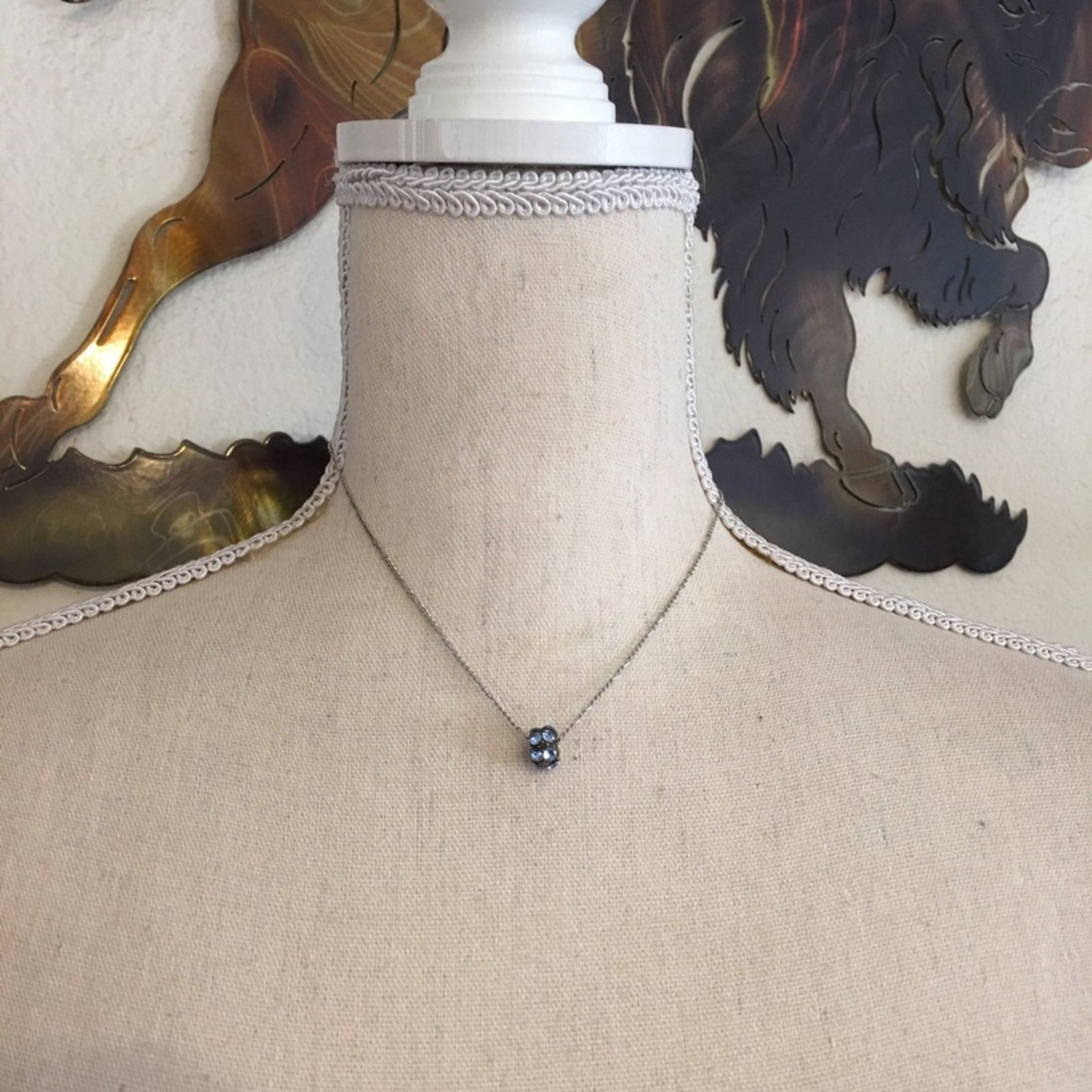 Vintage Blue crystal charm pendant on silver figaro chain Size ONE SIZE - 7 Thumbnail