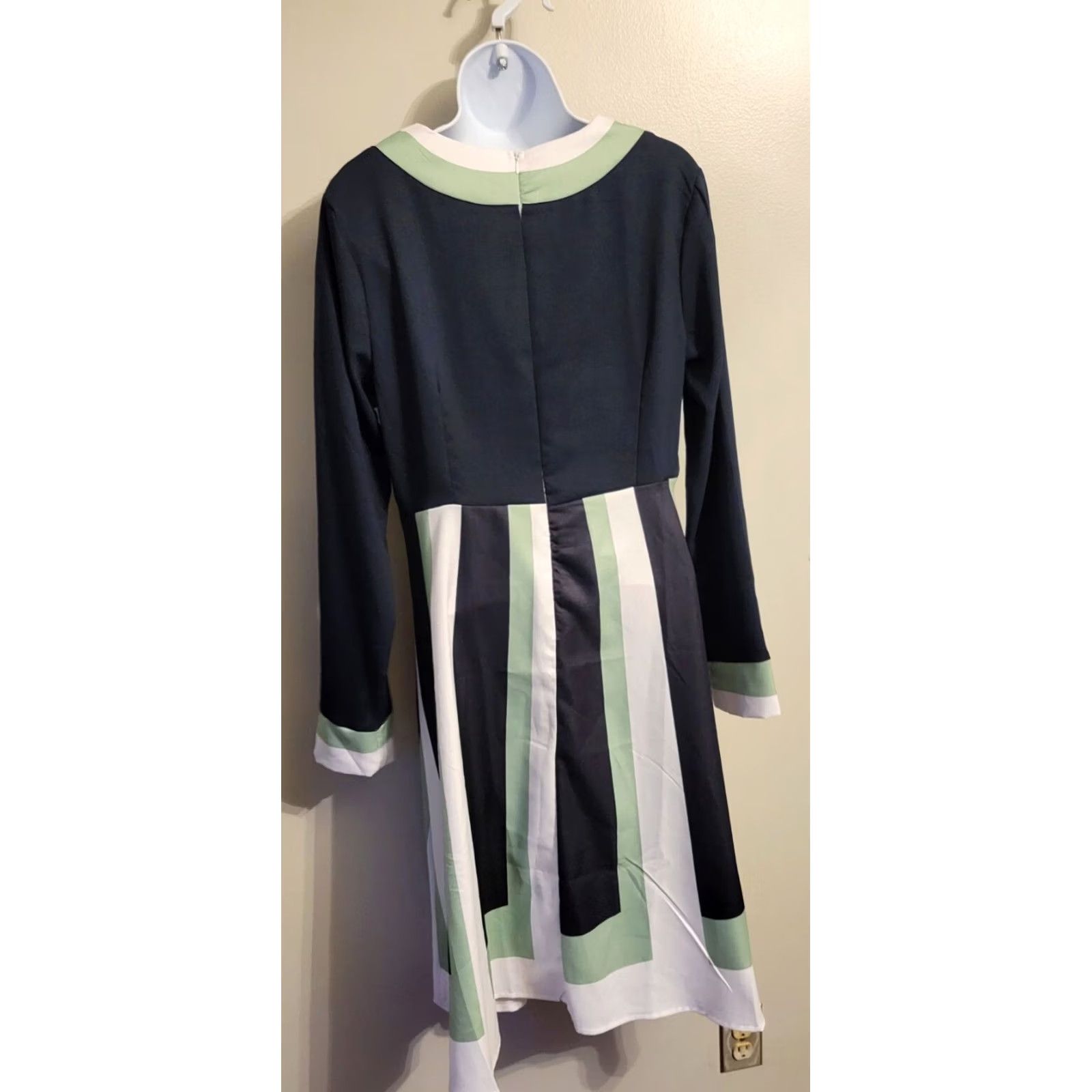 Etro Unbranded Dress Skater Retro Beatnik L Stripe Knee Length Sheath Long Sleeve Round Neck Silky Casual Party Business Travel Women Size L / US 10 / IT 46 - 4 Thumbnail