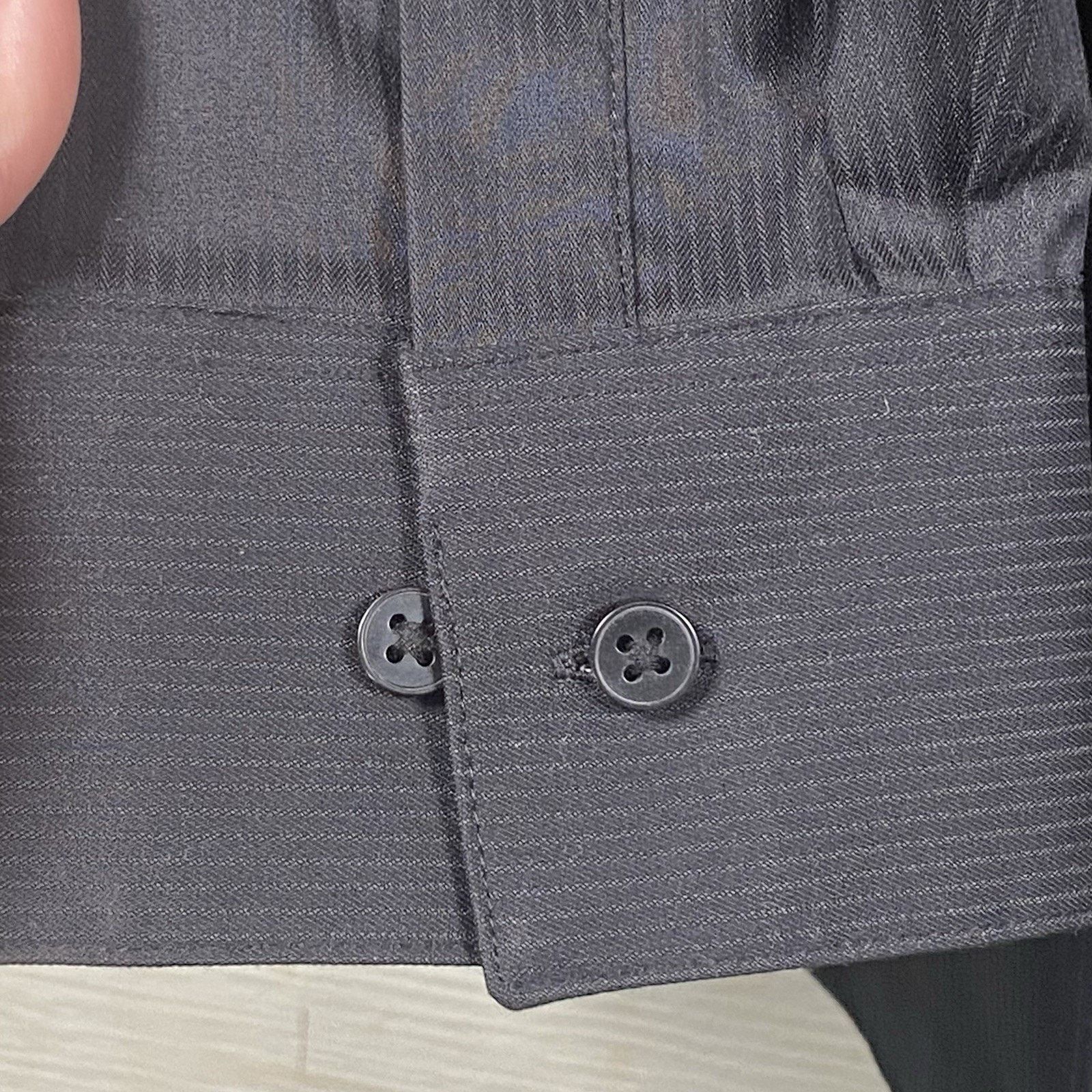 Van Heusen Van Heusen Shirt Mens XL 17-17.5 Black Everyday Defense Size US XL / EU 56 / 4 - 3 Thumbnail