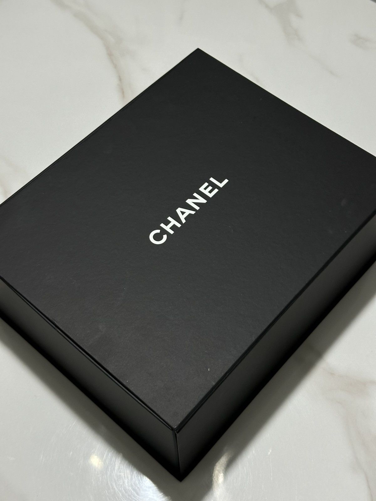 Chanel CHANEL - Lambskin Quilted Large Soft Touch Flap Size ONE SIZE - 15 Thumbnail