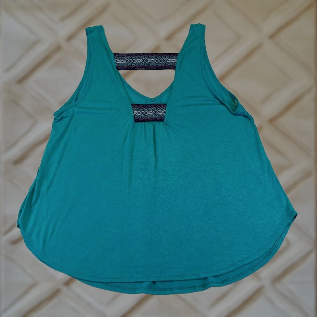 Vintage Eyeshadow Ruched Racerback Embroidered Tunic Turquoise Blue Size XL Tank Cami Womens V-Neckline Sleeveless Casual 100% Rayon Size XL / US 12-14 / IT 48-50 - 1 Thumbnail