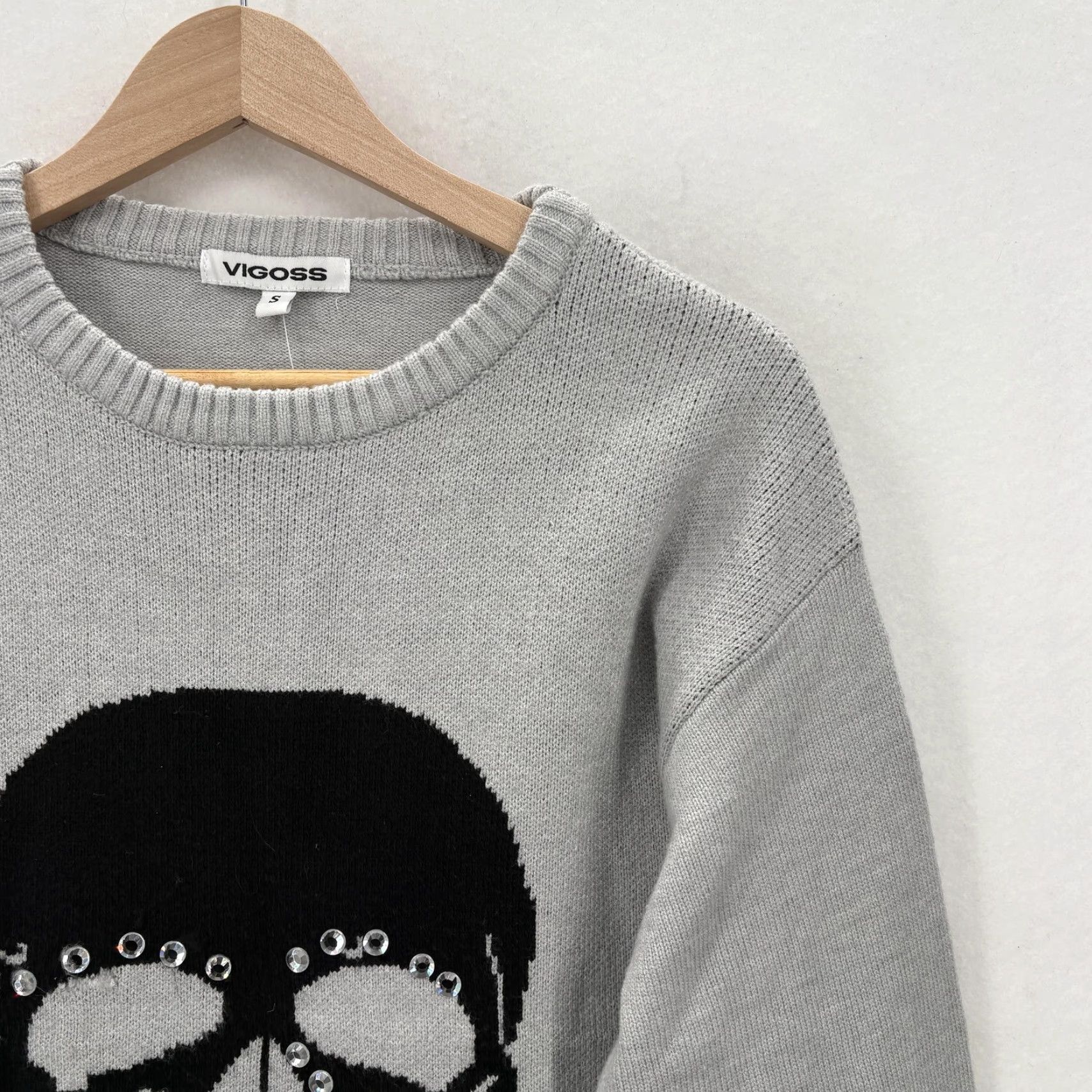 Vintage VIGOSS Sweater Womens Small Gray Skull Rhinestone Crewneck Knit Pullover Goth Size S / US 4 / IT 40 - 2 Thumbnail