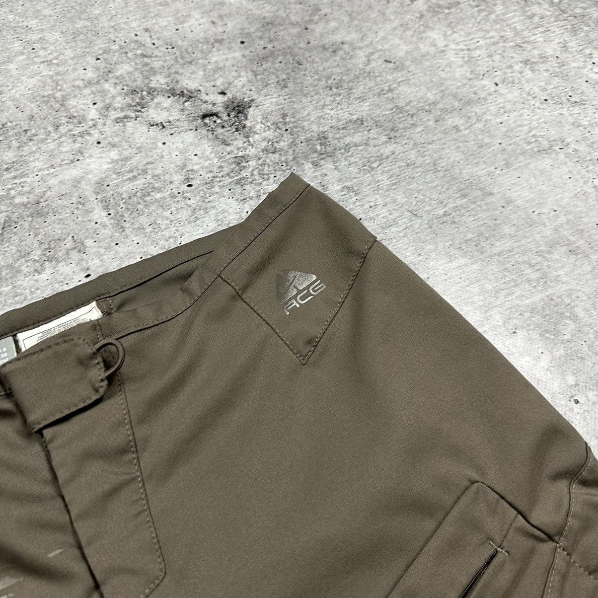 Nike ACG Vintage Nike ACG Shorts Brown Women’s Size US 4 Size 27" / US 4 / IT 40 - 3 Thumbnail