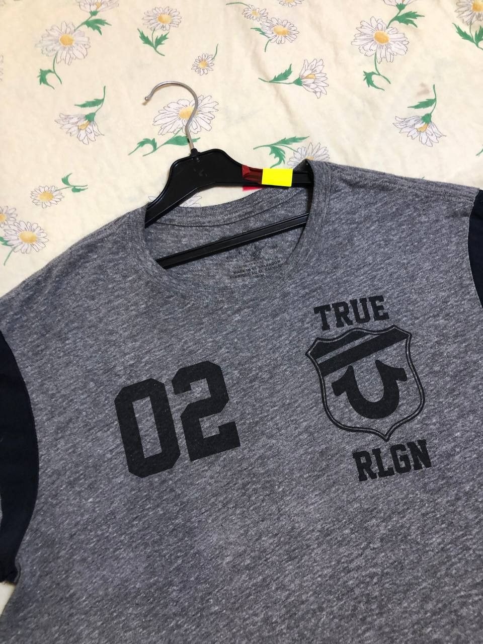 True Religion Y2K T-shirt gray True Religion logo #02 Vintage Size US M / EU 48-50 / 2 - 5 Thumbnail