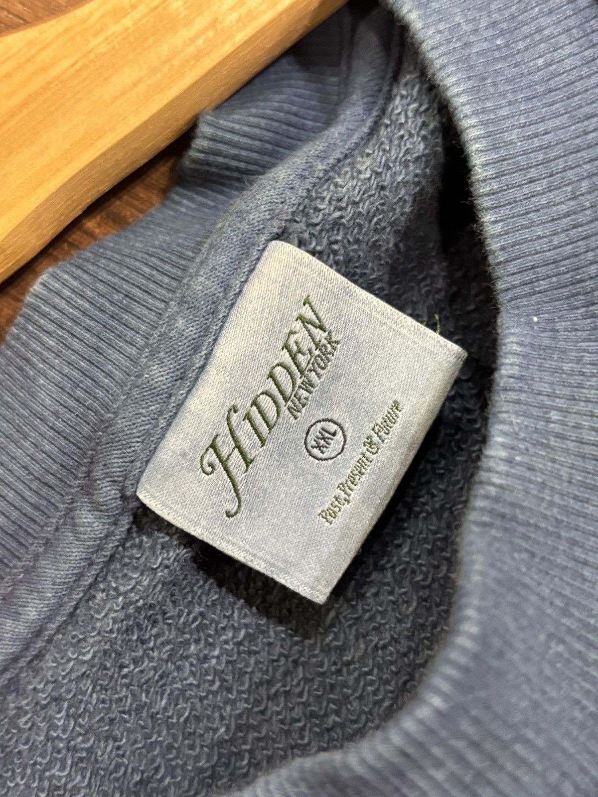HIDDEN Hidden NY ‘H’ Dyed Crewneck Size US XXL / EU 58 / 5 - 3 Thumbnail