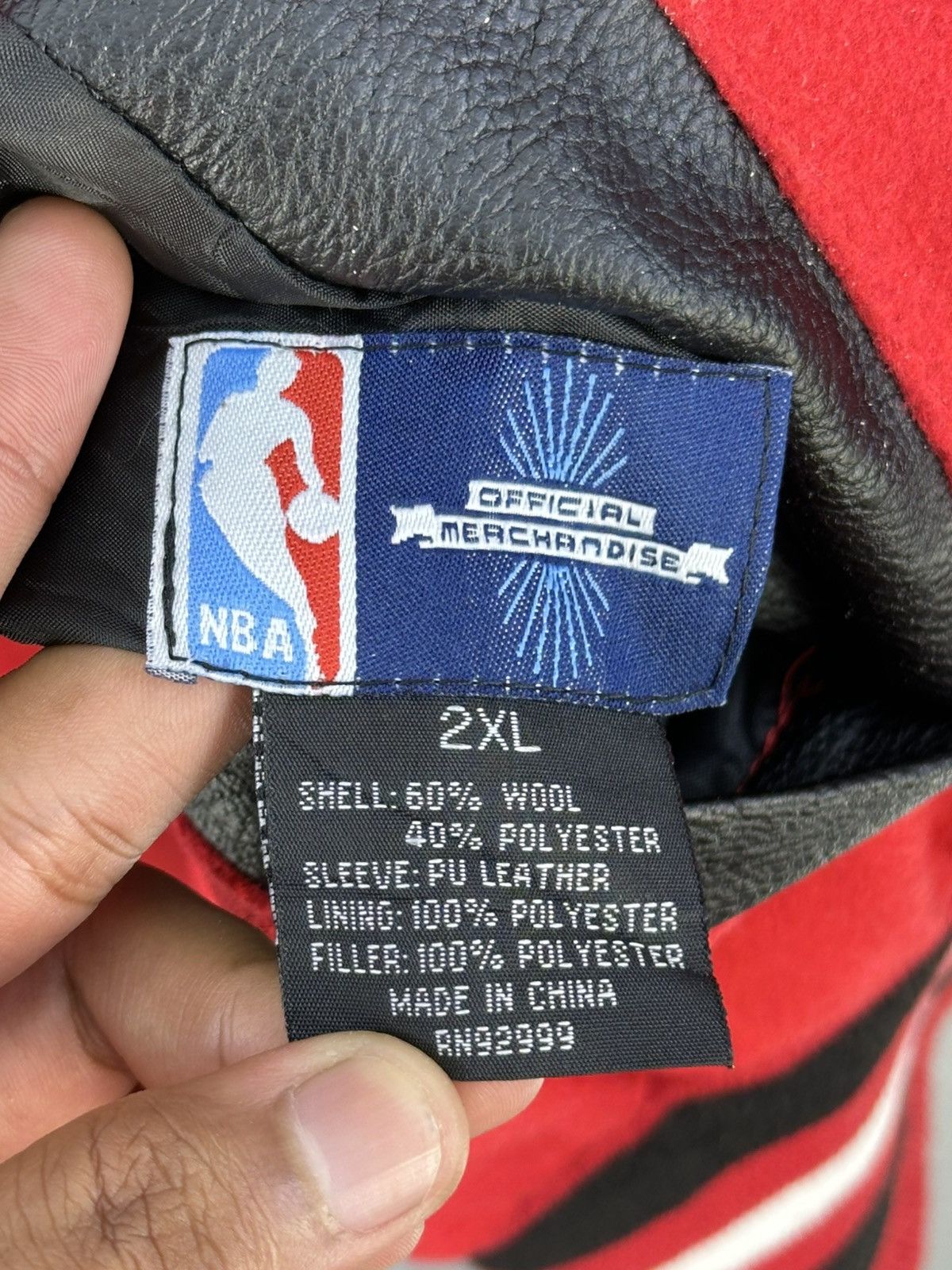 NBA NBA Official Merchandise Chicago Bulls Varsity Jacket Size US XL / EU 56 / 4 - 14 Thumbnail