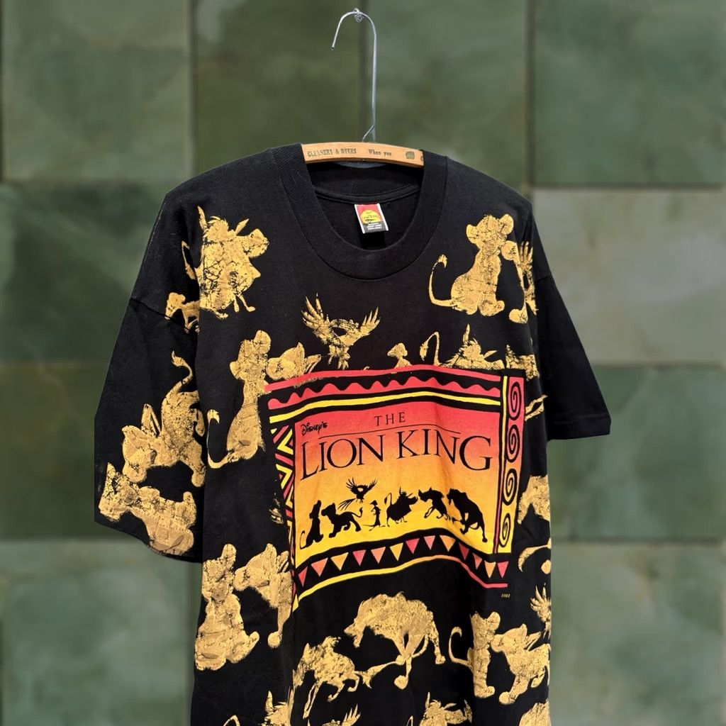 Disney VINTAGE Disney The Lion King All Over Print Promo Tee Shirt XL Men Black 90s Squares Lion King 90s Mens T-Shirt XL Size US XL / EU 56 / 4 - 1 Thumbnail