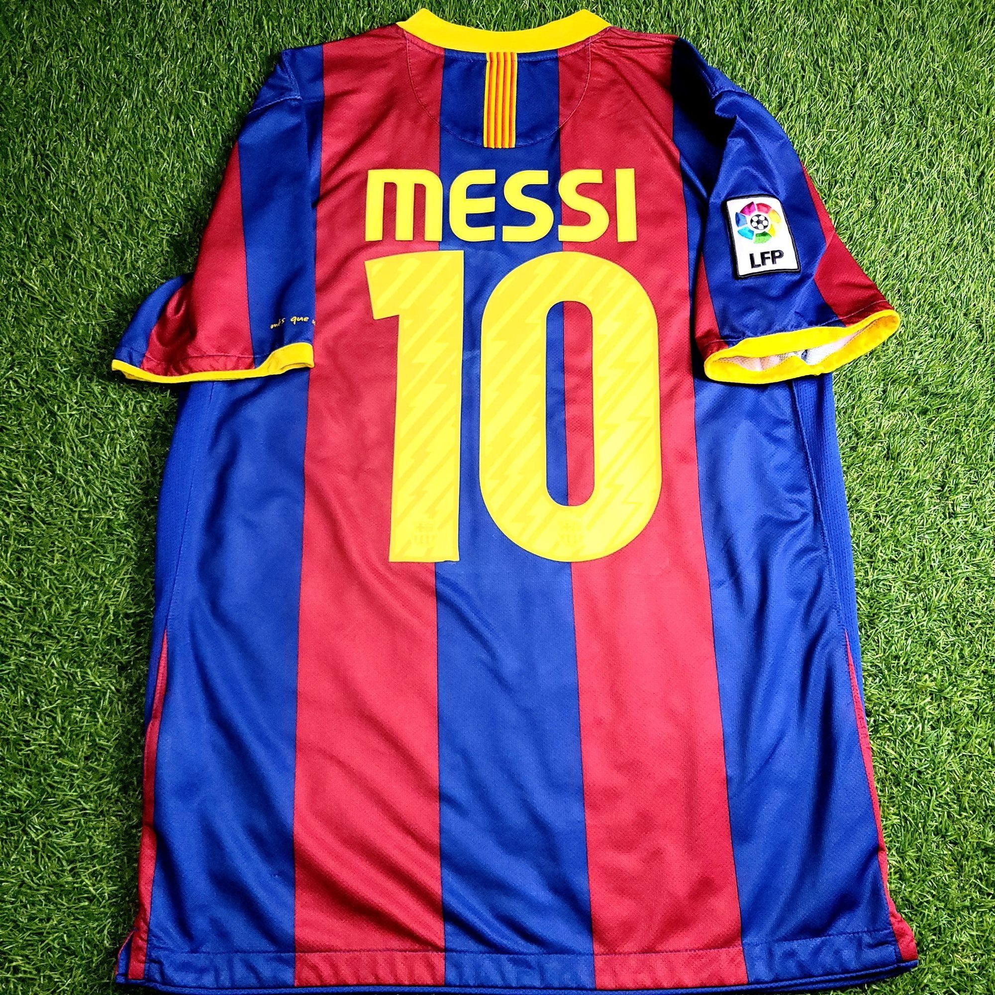 Nike Messi Barcelona 2010 2011 Home Soccer Jersey M Size US M / EU 48-50 / 2 - 1 Thumbnail