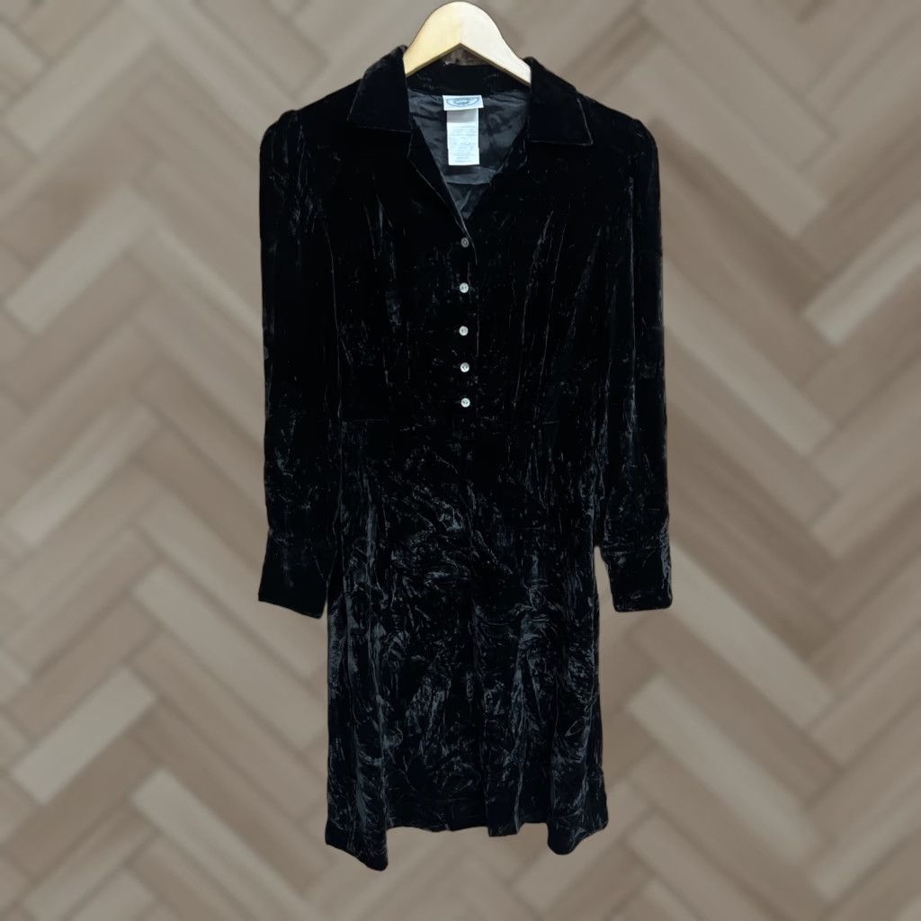 Laura Ashley VINTAGE Laura Ashley Womens Black Silk Dress Size 4 Midi Dress Shirt Dress 41in Womens Black Silk Dress Size S / US 4 / IT 40 - 1 Thumbnail