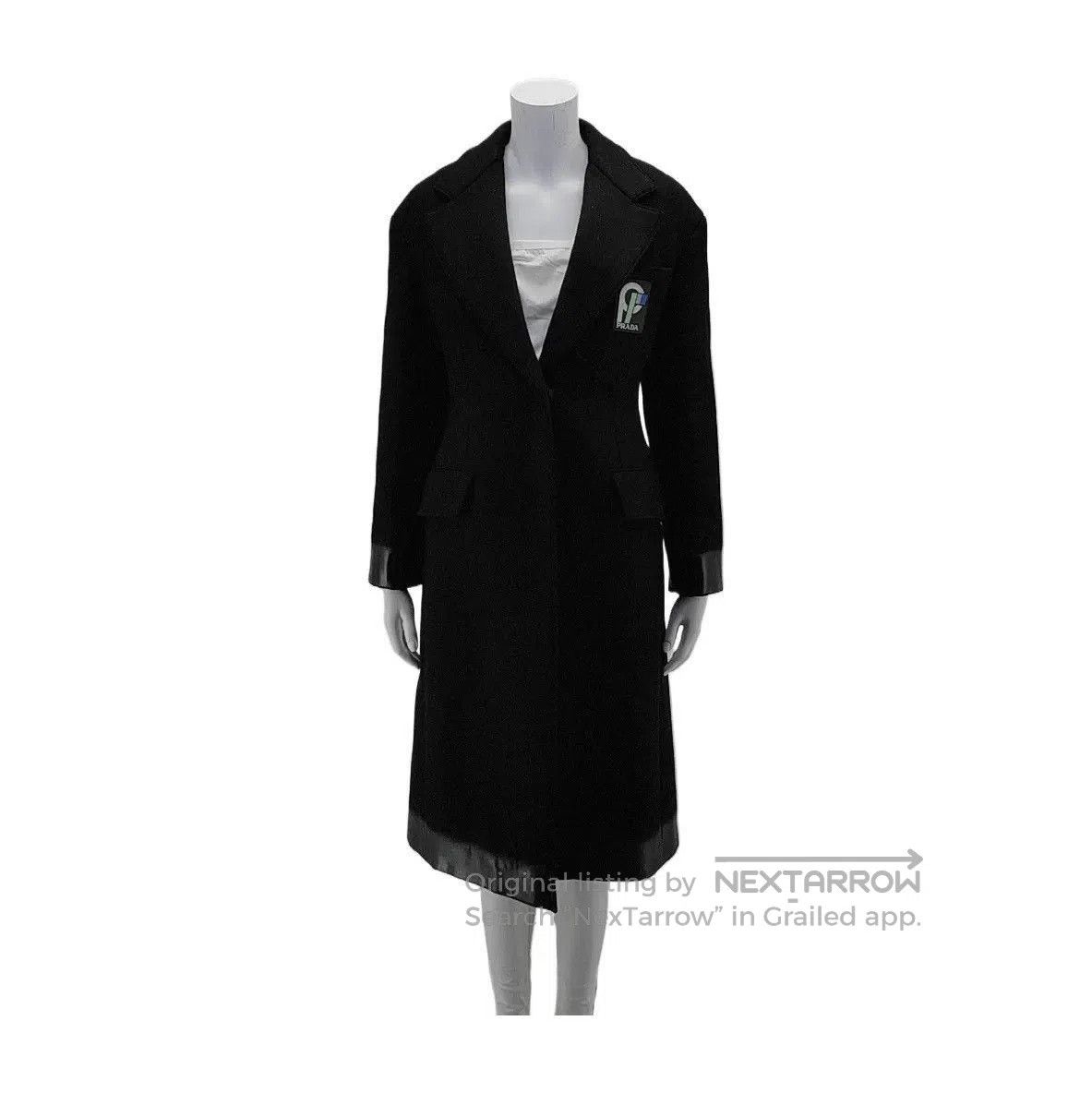 Prada Prada Women's Wool Coat. Size XS / US 0-2 / IT 36-38 - 2 Thumbnail