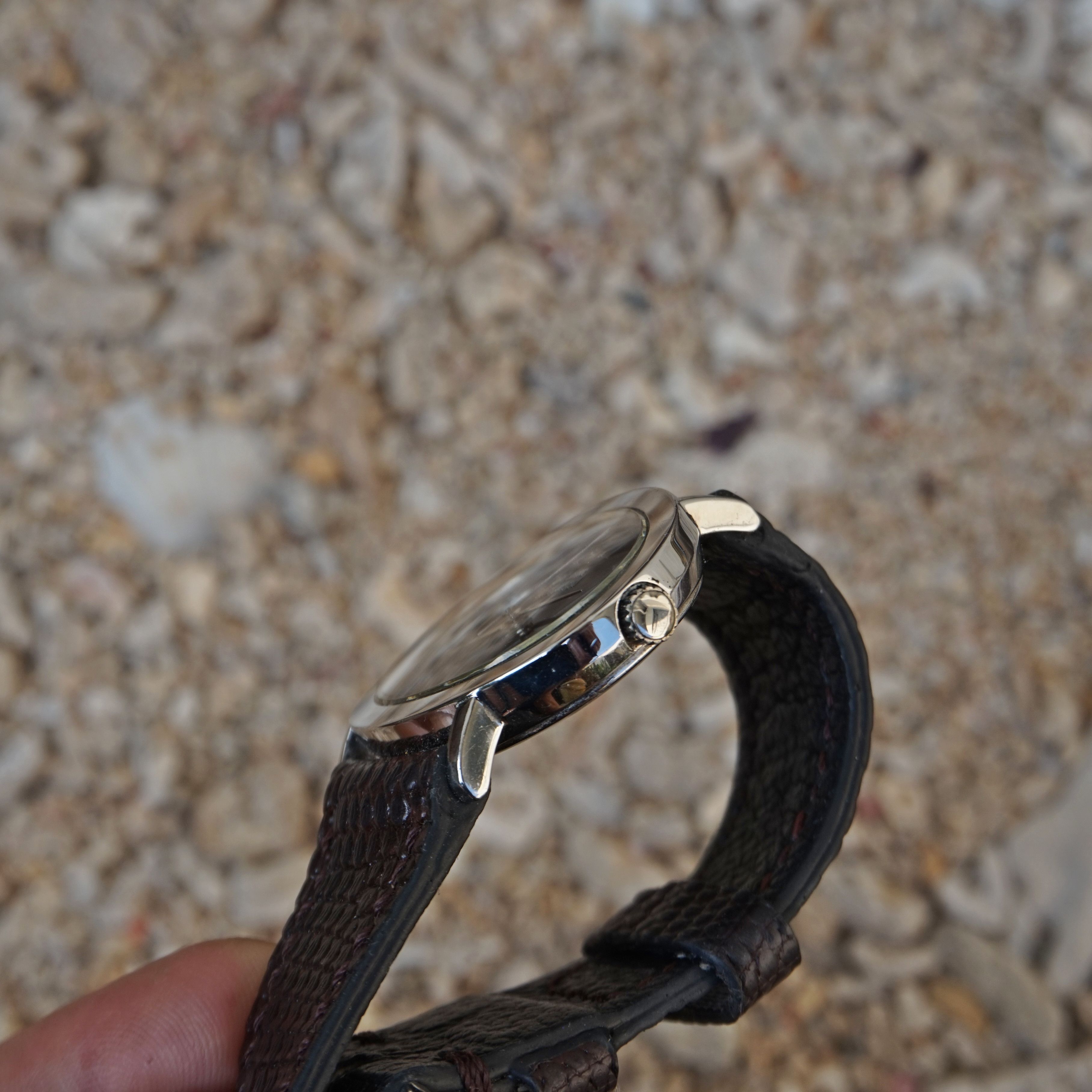 Vivienne Westwood 90s Vivienne Westwood Oval Watch Swiss Made Size ONE SIZE - 8 Thumbnail
