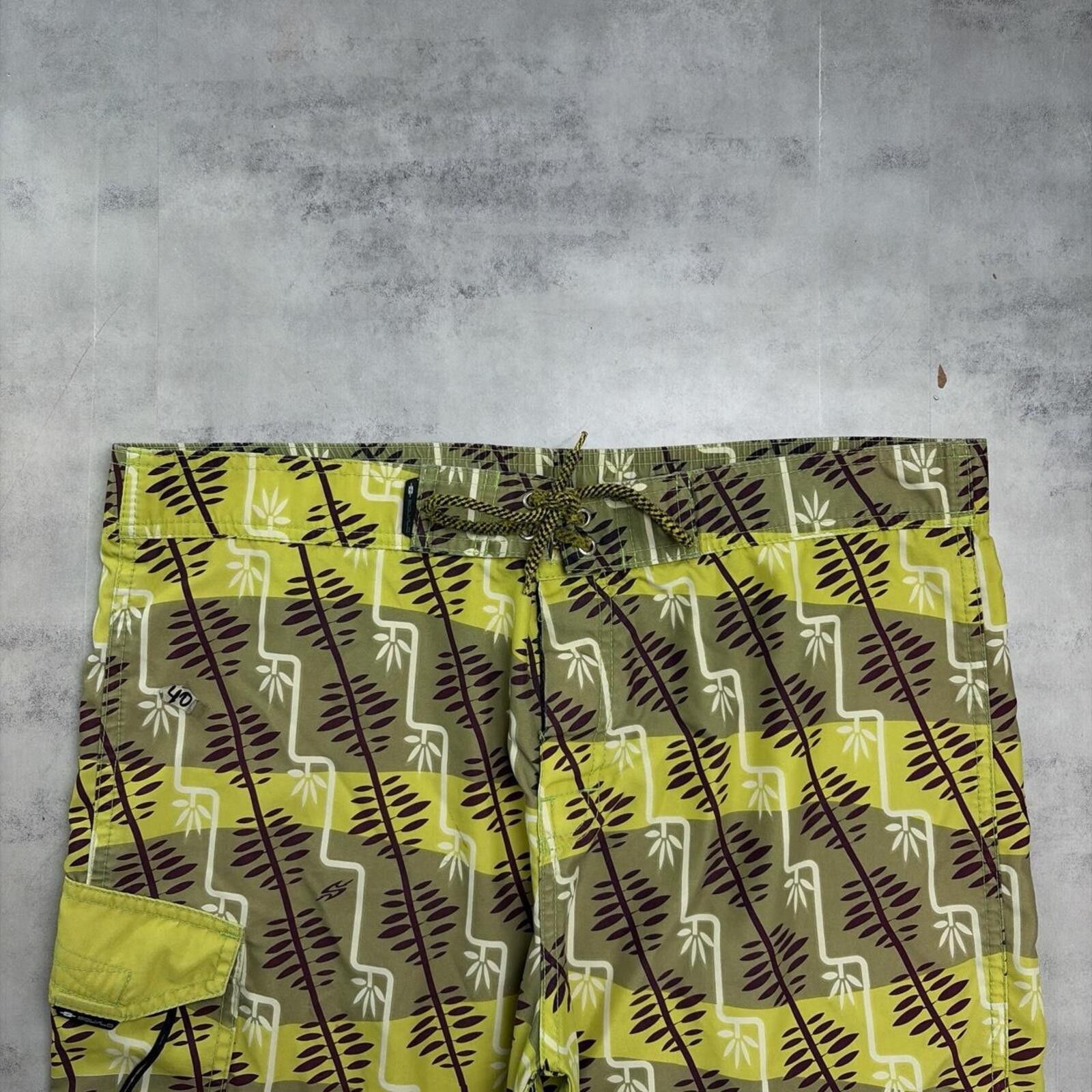 Gotcha Y2K Green Gotcha Grunge Baggy Surf Board Shorts Size US 36 / EU 52 - 2 Thumbnail