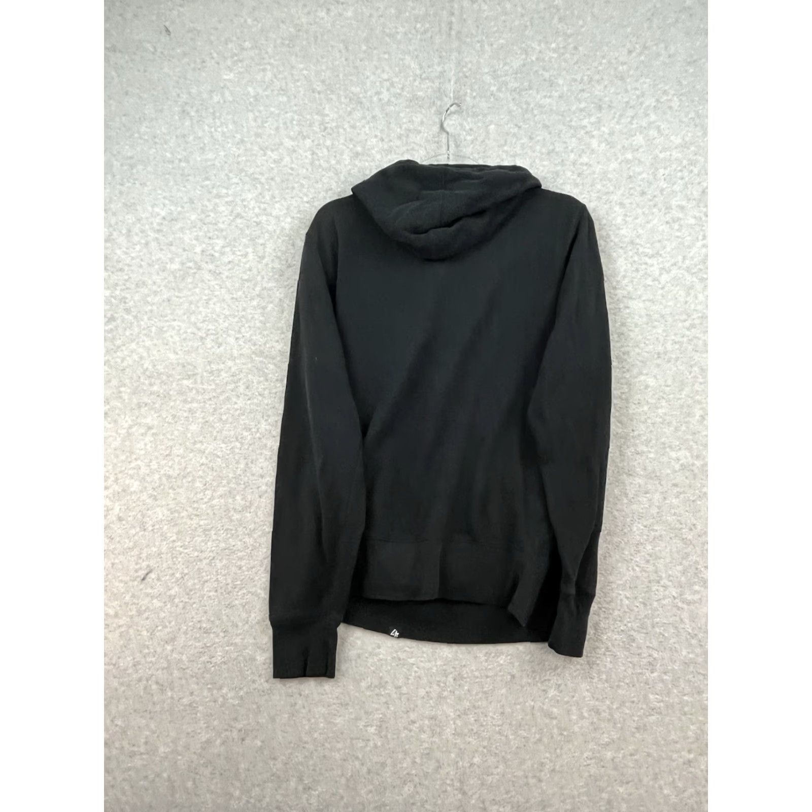 J Brand Chicago Bulls 47 Brand Hoodie Adult M Black Graphic Logo Pullover Sweatshirt Shirts Hoodie Mens Regular Sports 90s Vintage? Size US M / EU 48-50 / 2 - 7 Thumbnail