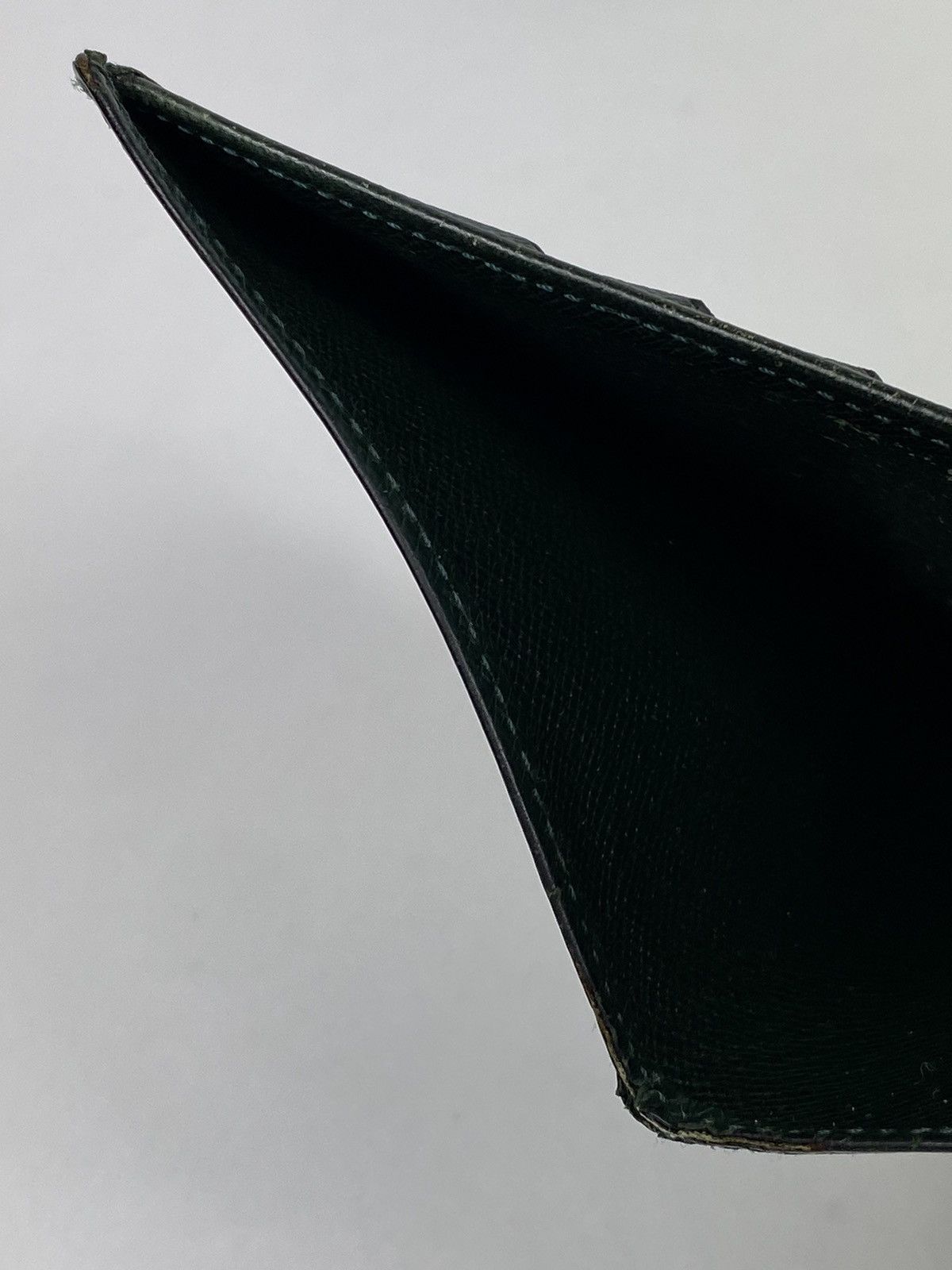 Louis Vuitton Louis Vuitton Taiga Bifold Wallet Size ONE SIZE - 8 Thumbnail