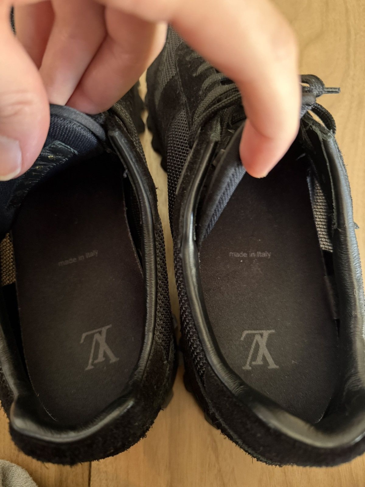 Louis Vuitton Louis Vuitton Suede & Mesh Trainer Sneakers Size US 9.5 / EU 42-43 - 7 Thumbnail