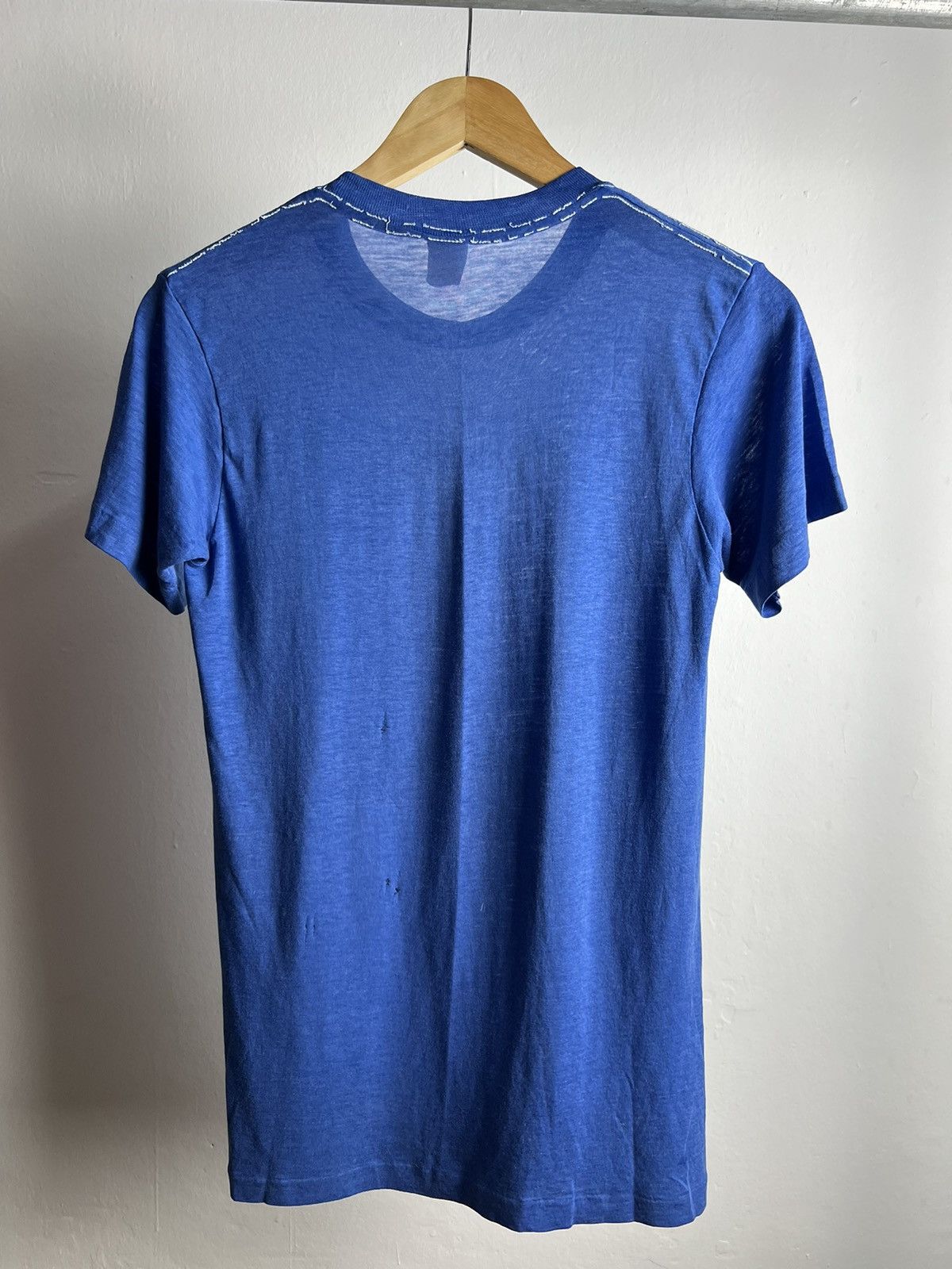 Vintage Vintage 1980's Gold's Gym California Crewneck Size US M / EU 48-50 / 2 - 4 Thumbnail