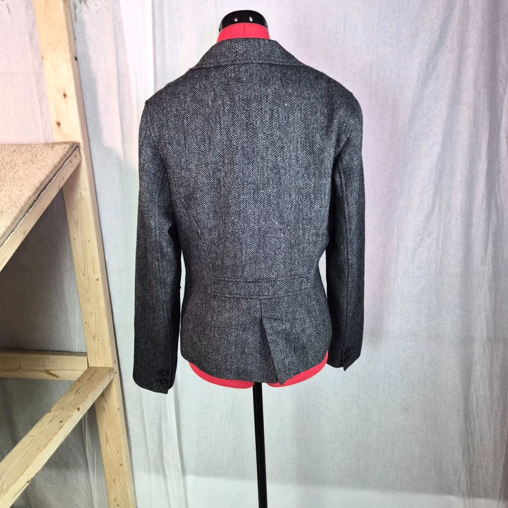 Eddie Bauer Eddie Bauer Womens Wool Blend Tweed Single Breast Blazer Gray Size M Regular Fit Jacket Size M / US 6-8 / IT 42-44 - 4 Thumbnail