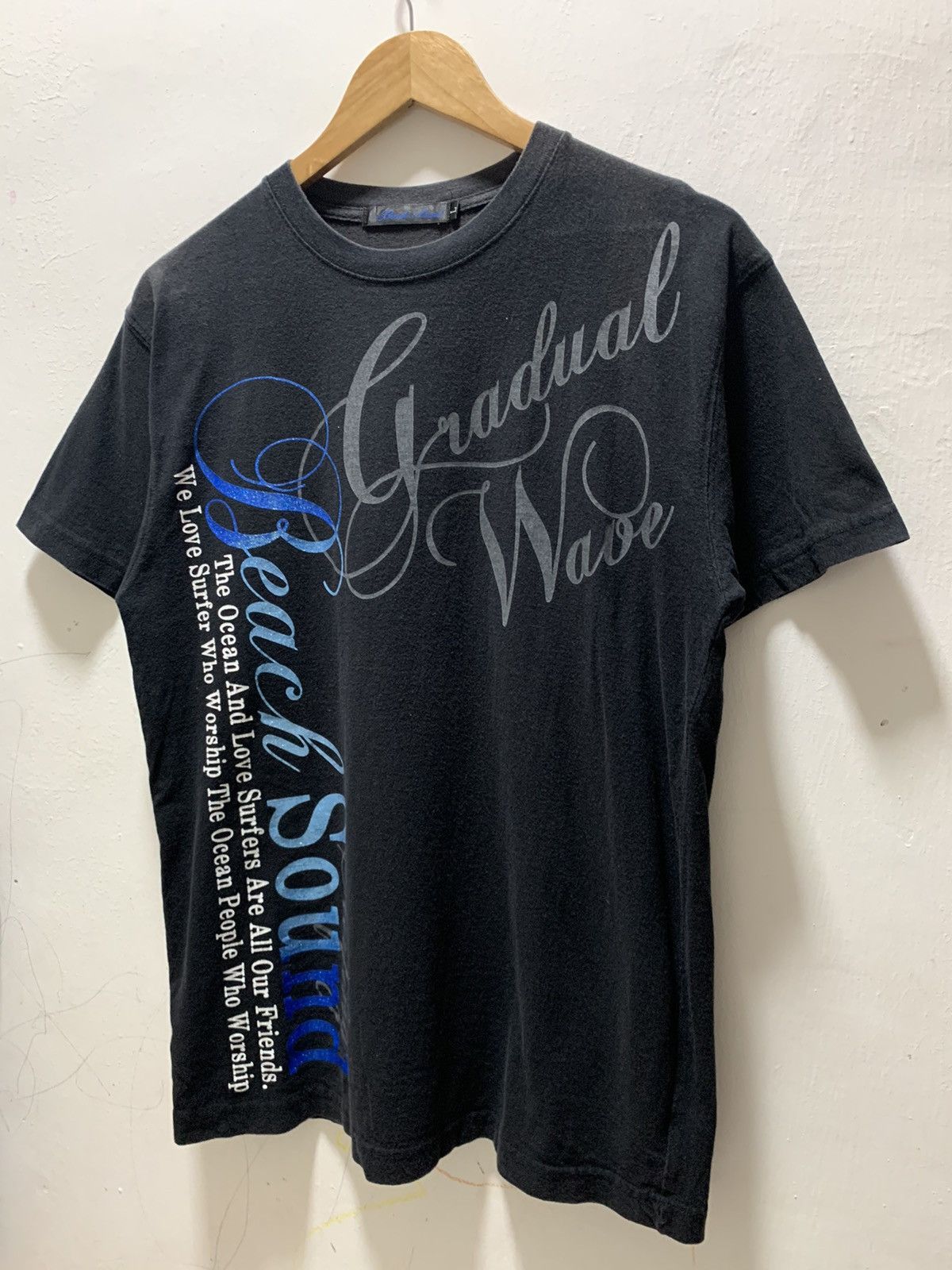 Japanese Brand Sound Wave Surfing Beach Poem Large Tshirt Size US L / EU 52-54 / 3 - 7 Thumbnail