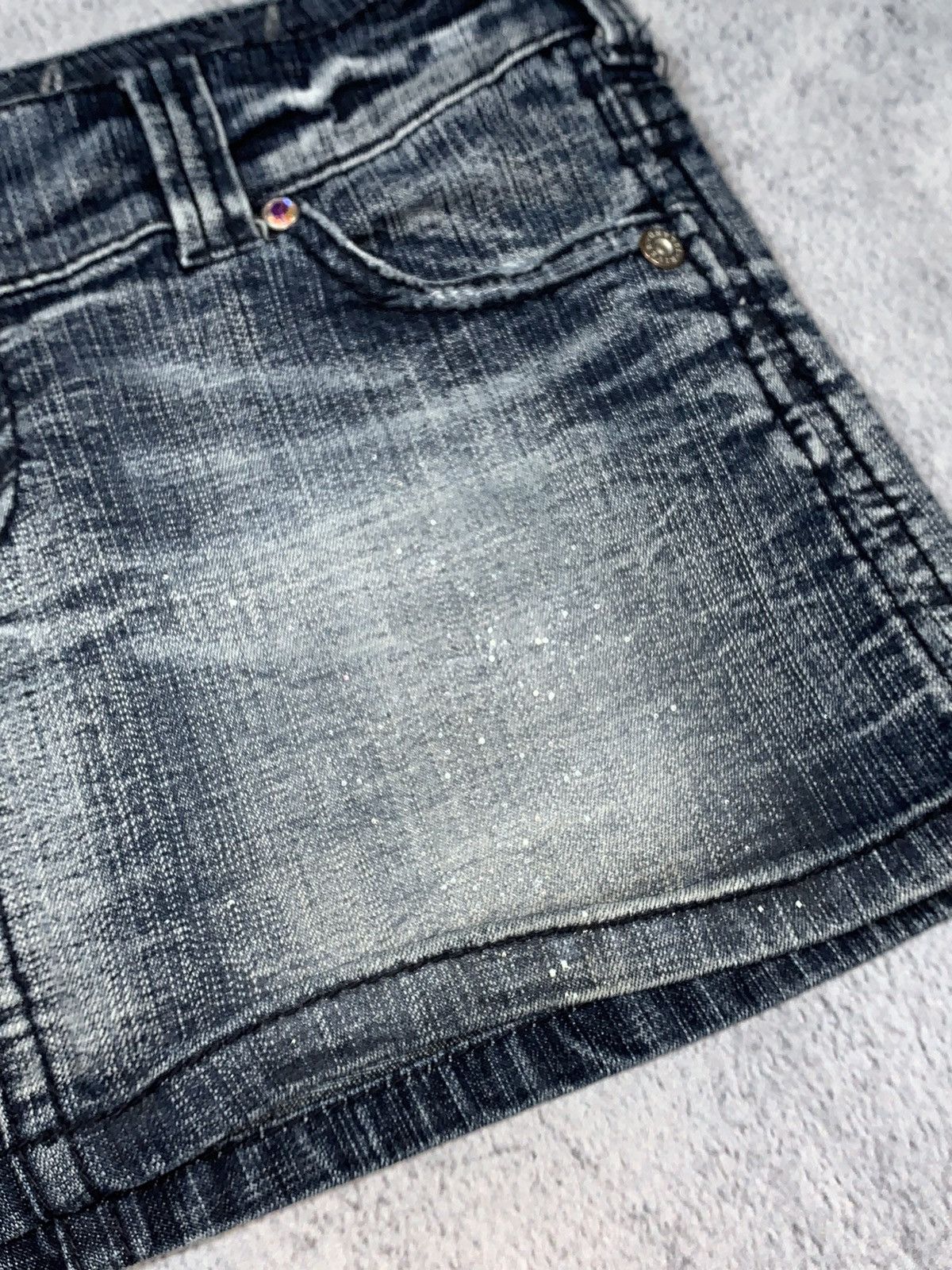 Vintage Vintage Y2K glitters faded denim mini skirt Japanese style Size 30" / US 8 / IT 44 - 1 Thumbnail