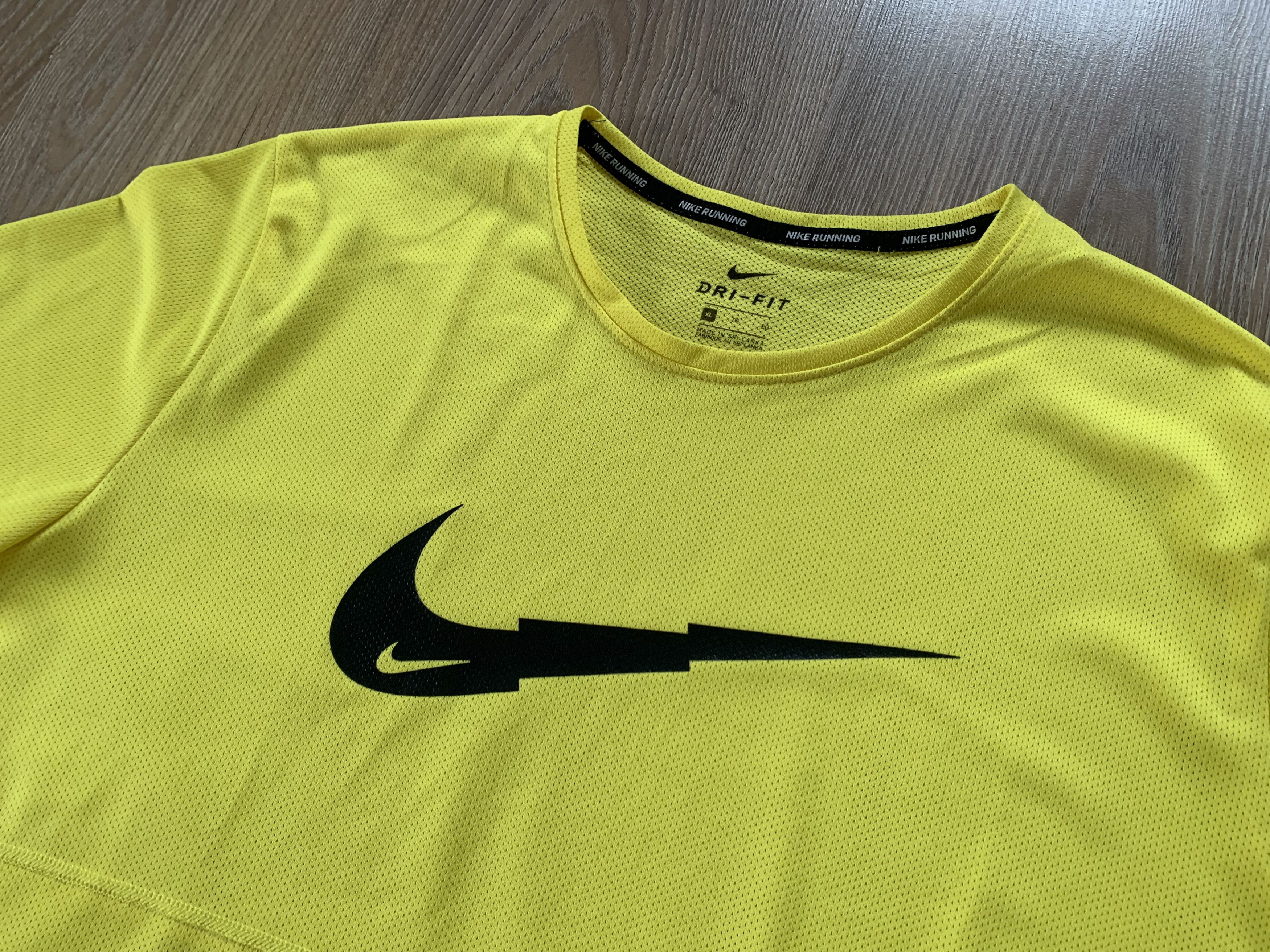 Nike Nike Running Dri Fit T Shirt Size US XL / EU 56 / 4 - 4 Thumbnail