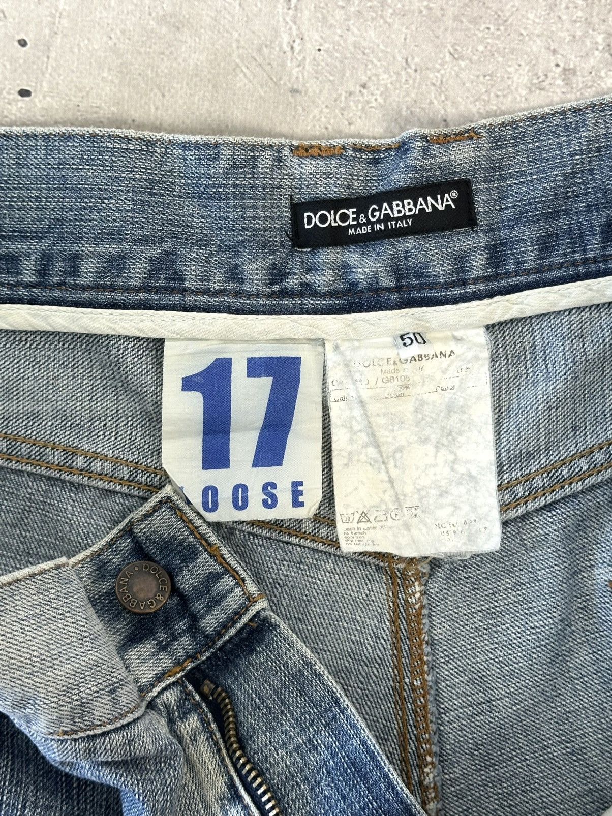 Dolce & Gabbana DG Vintage Dolce&Gabbana Loose Distressed Cotton Logo Jeans Size US 34 / EU 50 - 13 Thumbnail