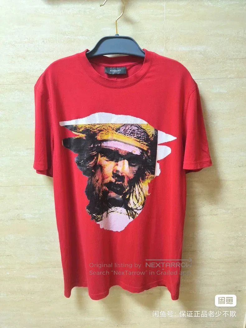 Givenchy Givenchy Men's Red Graphic Print T. Size US XS / EU 42 / 0 - 1 Thumbnail