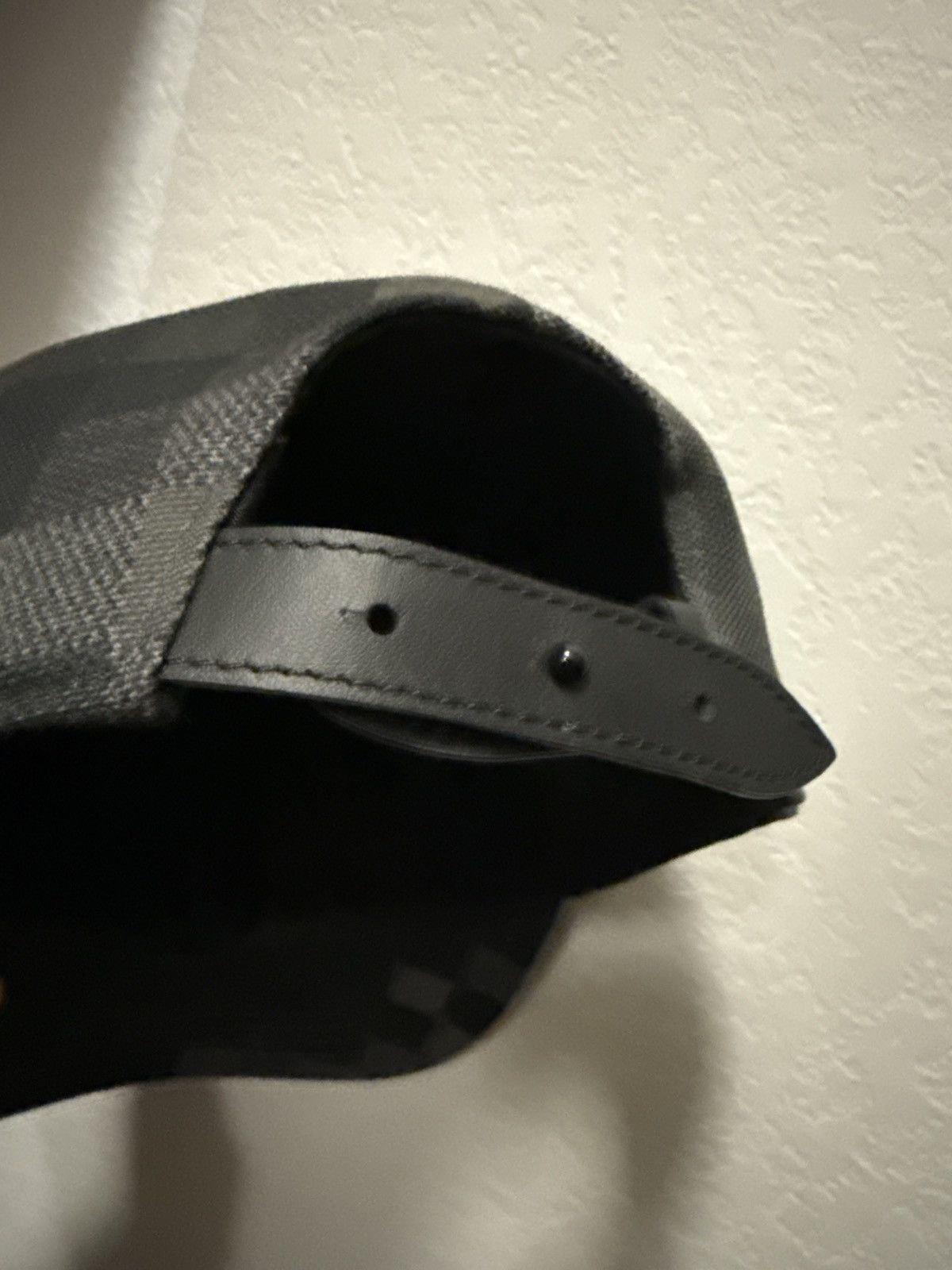Louis Vuitton Louis Vuitton LV Vers Damoflage Cap Black Size ONE SIZE - 6 Thumbnail