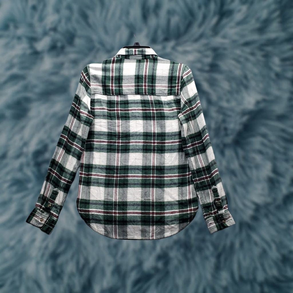 American Eagle Outfitters American Eagle Shirt Womens Size S Multicolor Plaid Button-Up Flannel Classic Fit Size S / US 4 / IT 40 - 1 Thumbnail