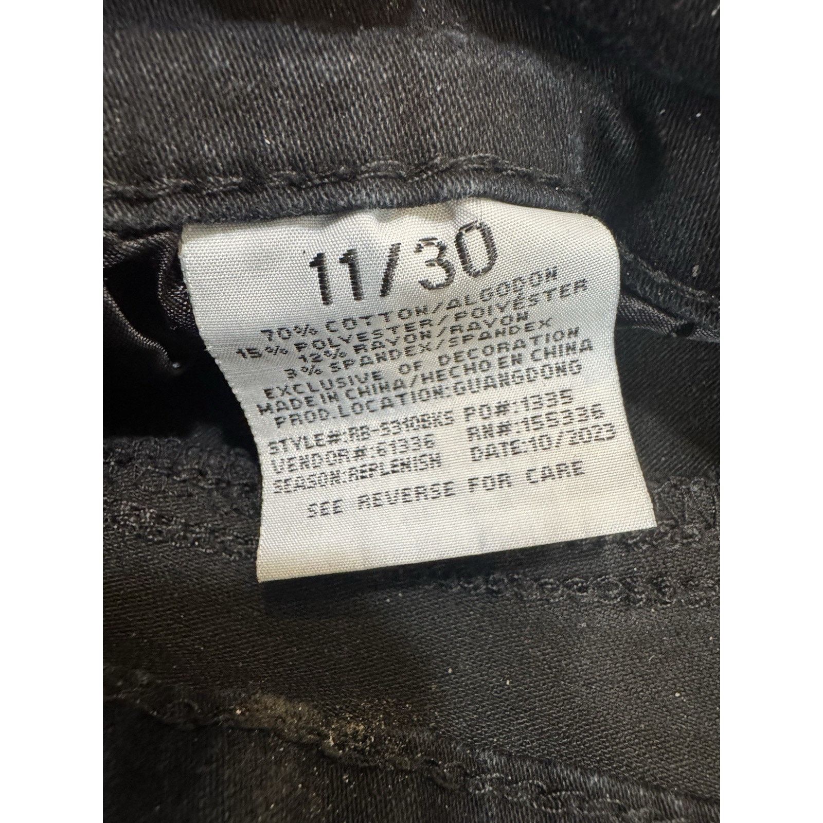 Other Red Button Black Skinny Jeans Women Juniors Size 11/30 Denim Size 32" / US 10 / IT 46 - 4 Thumbnail