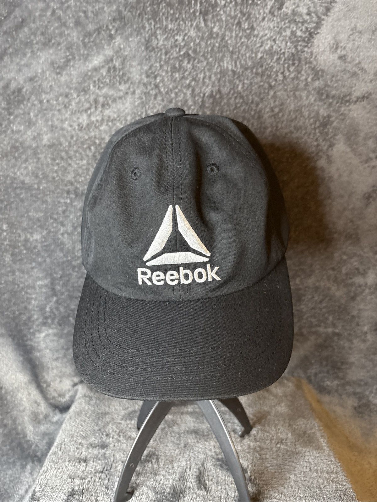 Reebok Reebok Hat Cap Strapback Black Sports Runner Mens Size ONE SIZE - 1 Thumbnail