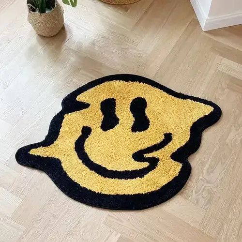 VIBE Trippy Smiling Tufting Rug Size ONE SIZE - 1 Thumbnail