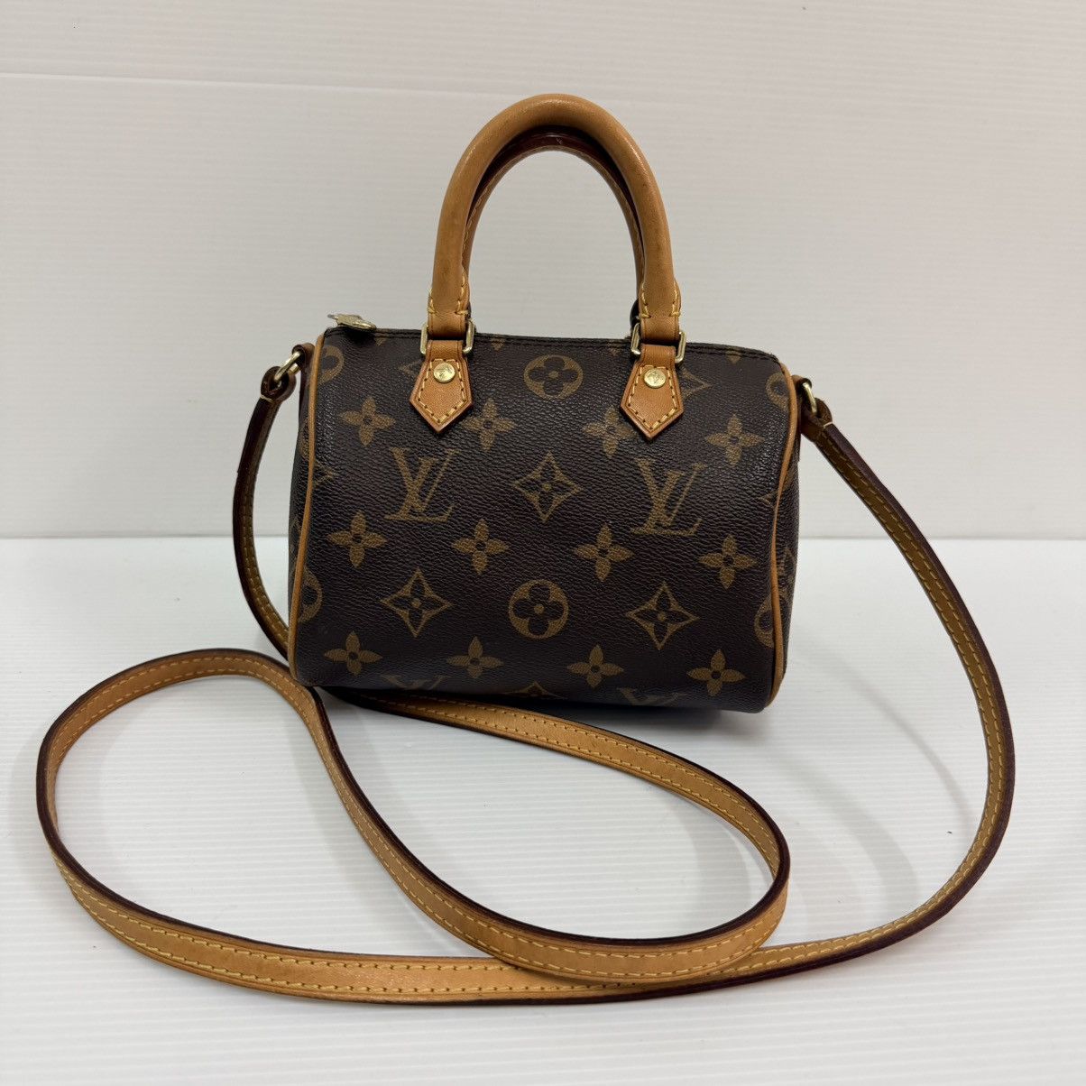 Louis Vuitton Louis Vuitton Monogram Mini Speedy Bag Size ONE SIZE - 1 Thumbnail