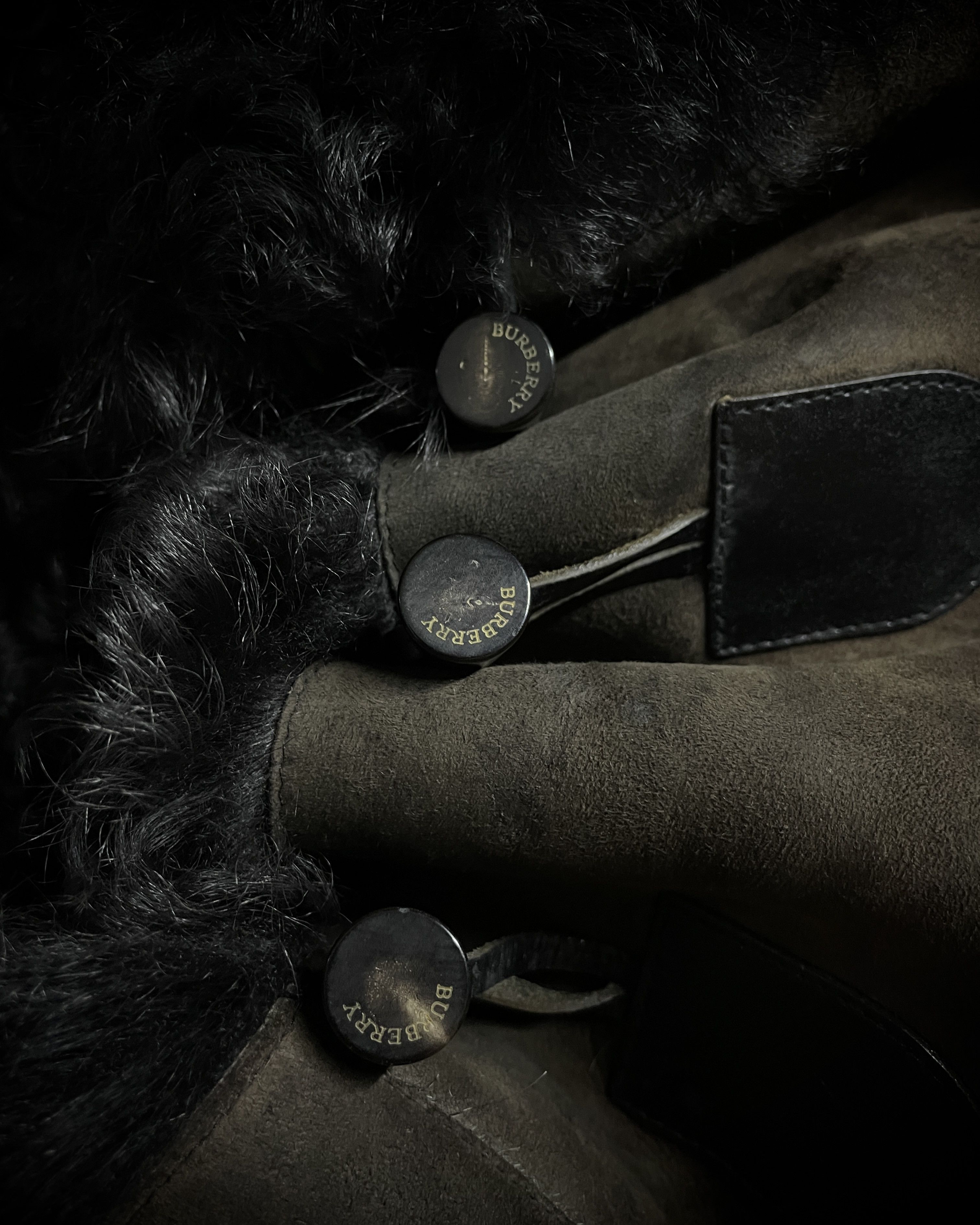 Burberry (For offer)Burberry Sample AW05 Brown Suede&Black Shearling Size US XS / EU 42 / 0 - 5 Thumbnail
