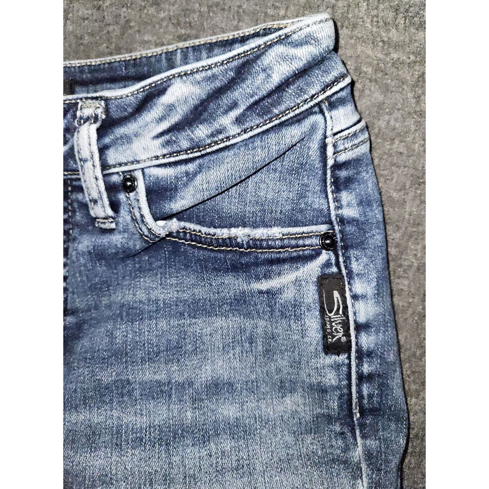 Silver Jeans Co. VINTAGE Silver Jeans Avery Slim Boot Jeans 26/31 Low Rise Blue Embroidered Size 26" / US 2 / IT 38 - 7 Thumbnail